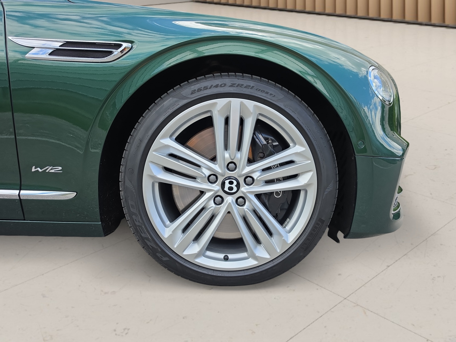 BENTLEY Flying Spur 6.0 W12 First Edition-image-21