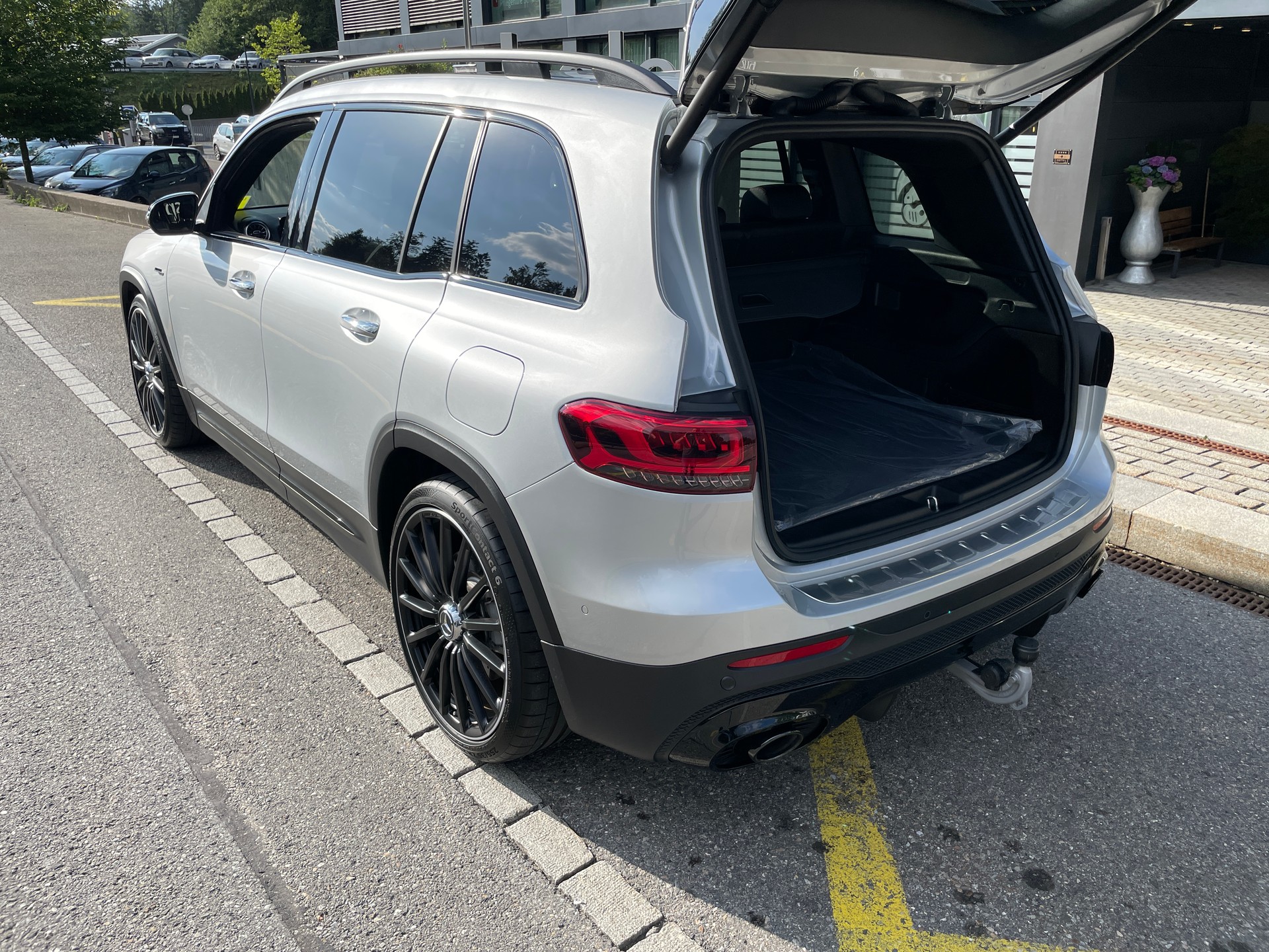 MERCEDES-BENZ GLB AMG 35 4Matic 8G-Tronic-image-7