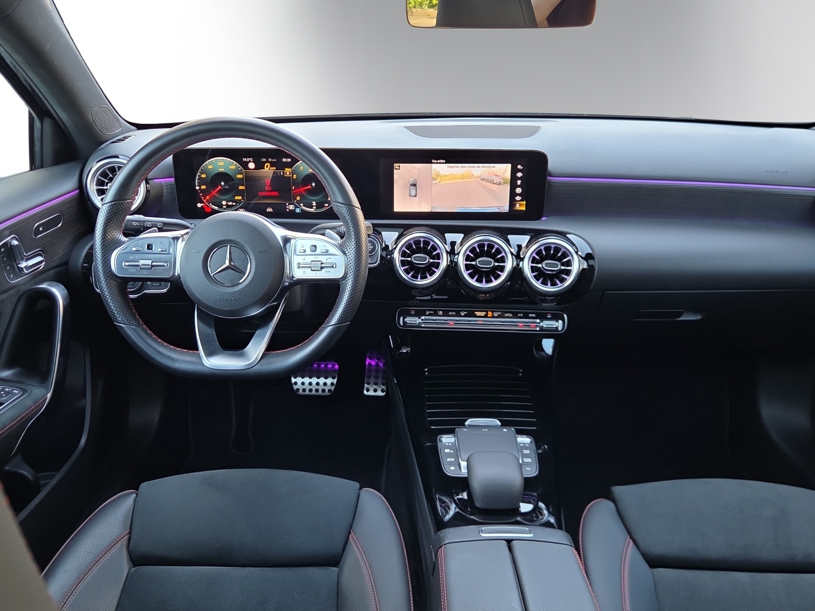 MERCEDES-BENZ A 250 4Matic AMG Line 4Matic 7G-DCT-image-10
