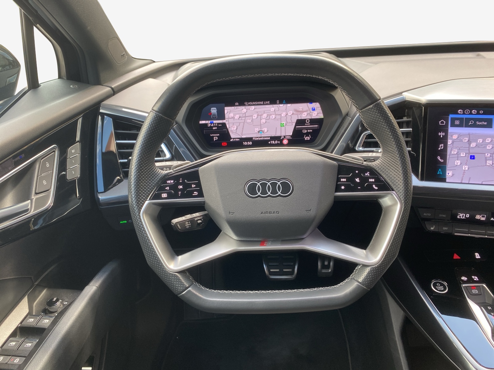 AUDI Q4 e-tron 50 quattro-image-9