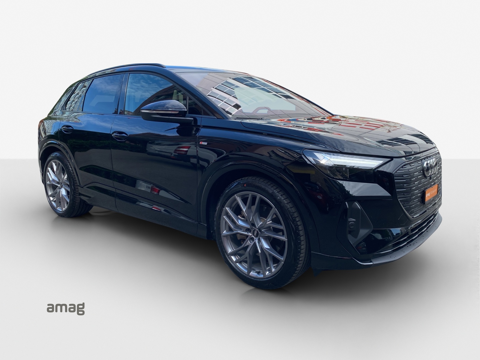 AUDI Q4 e-tron 50 quattro-image-13