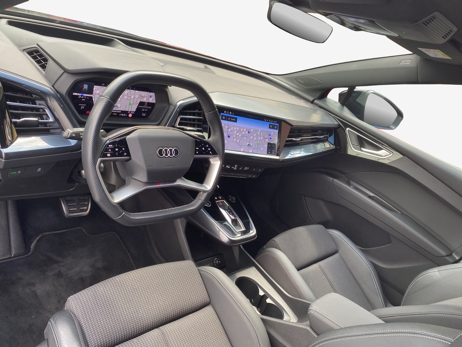 AUDI Q4 e-tron 50 quattro-image-15
