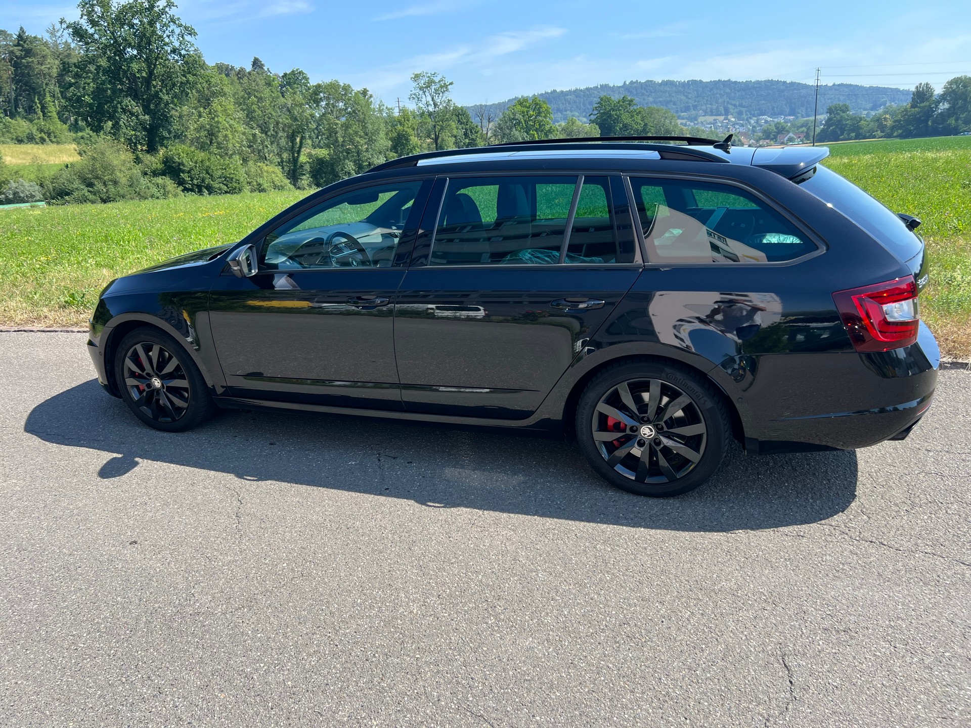 SKODA Octavia Combi 2.0 TSI RS DSG-image-2