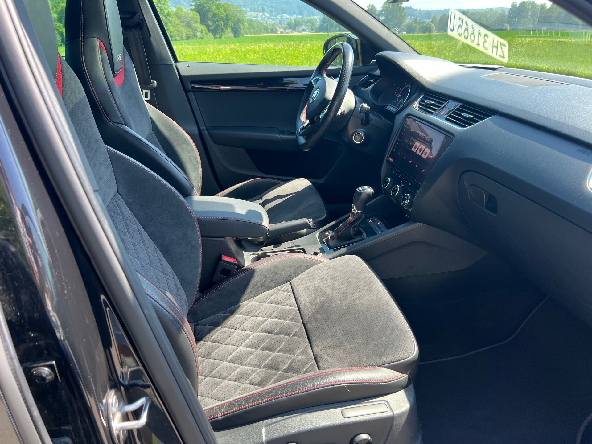 SKODA Octavia Combi 2.0 TSI RS DSG-image-6