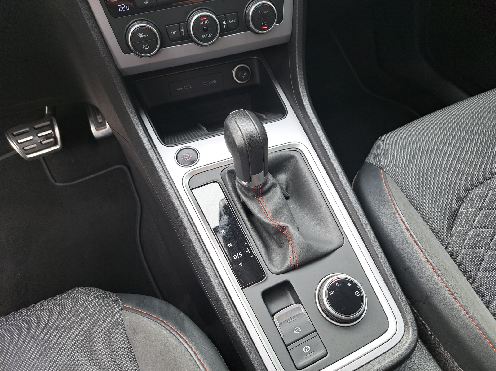SEAT Ateca 1.5 TSI FR DSG-image-18