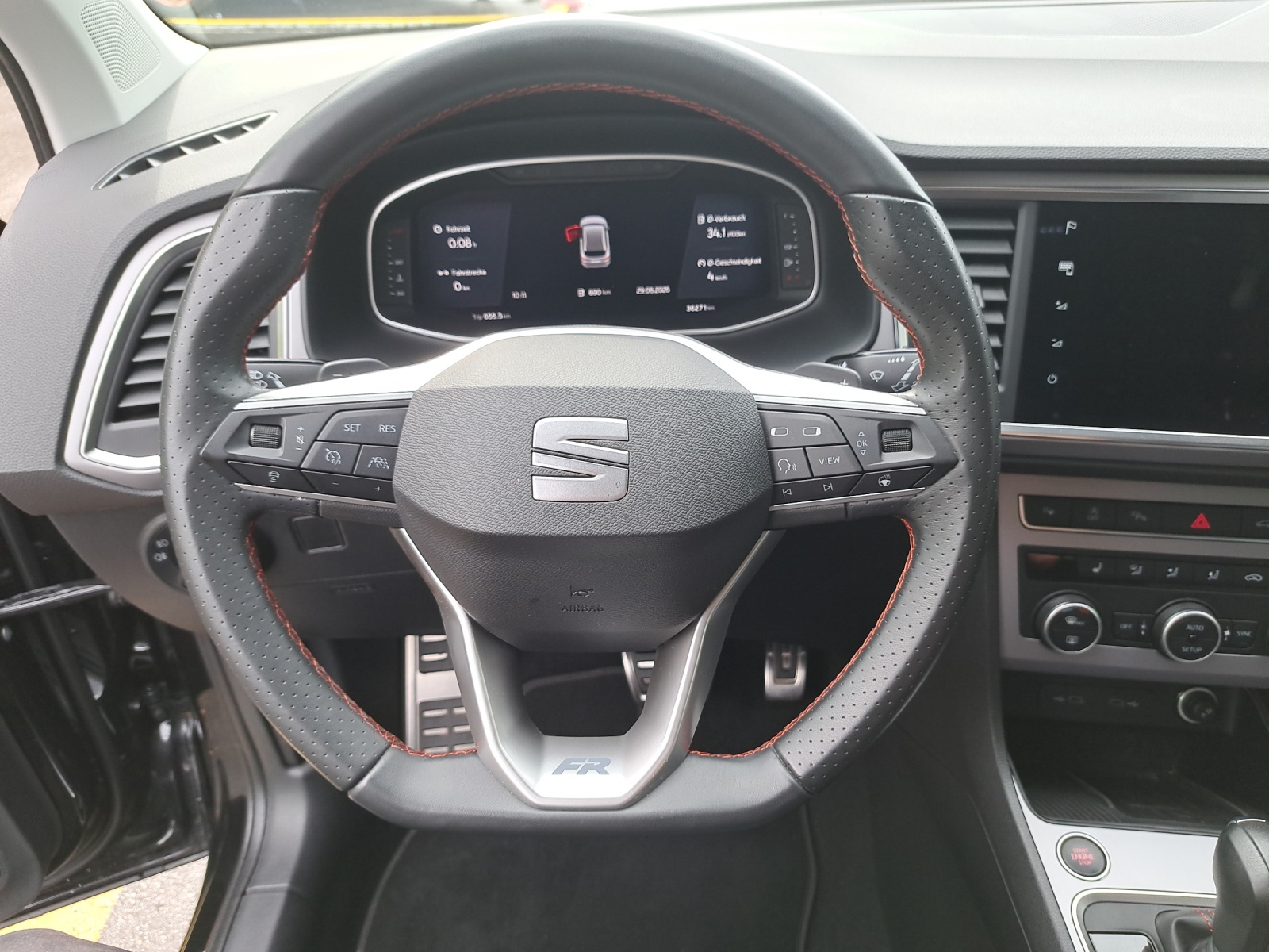 SEAT Ateca 1.5 TSI FR DSG-image-24