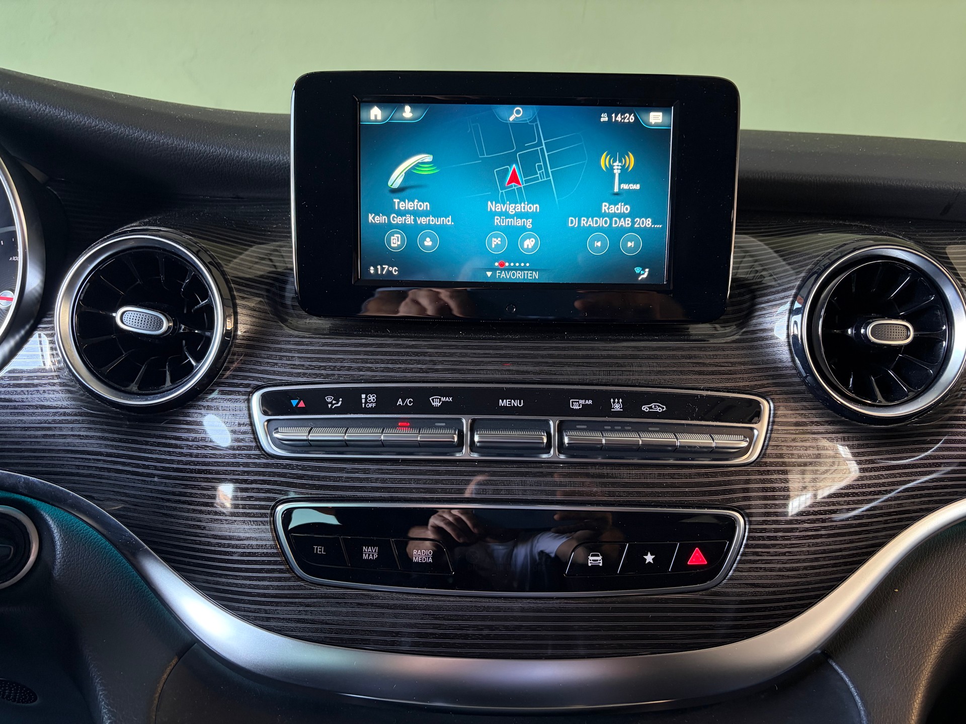 MERCEDES-BENZ V 250 d Kompakt 9G-Tronic *Ab MFK*STANDHEIZUNG*ANHÄNGERKUPPLUNG*-image-13