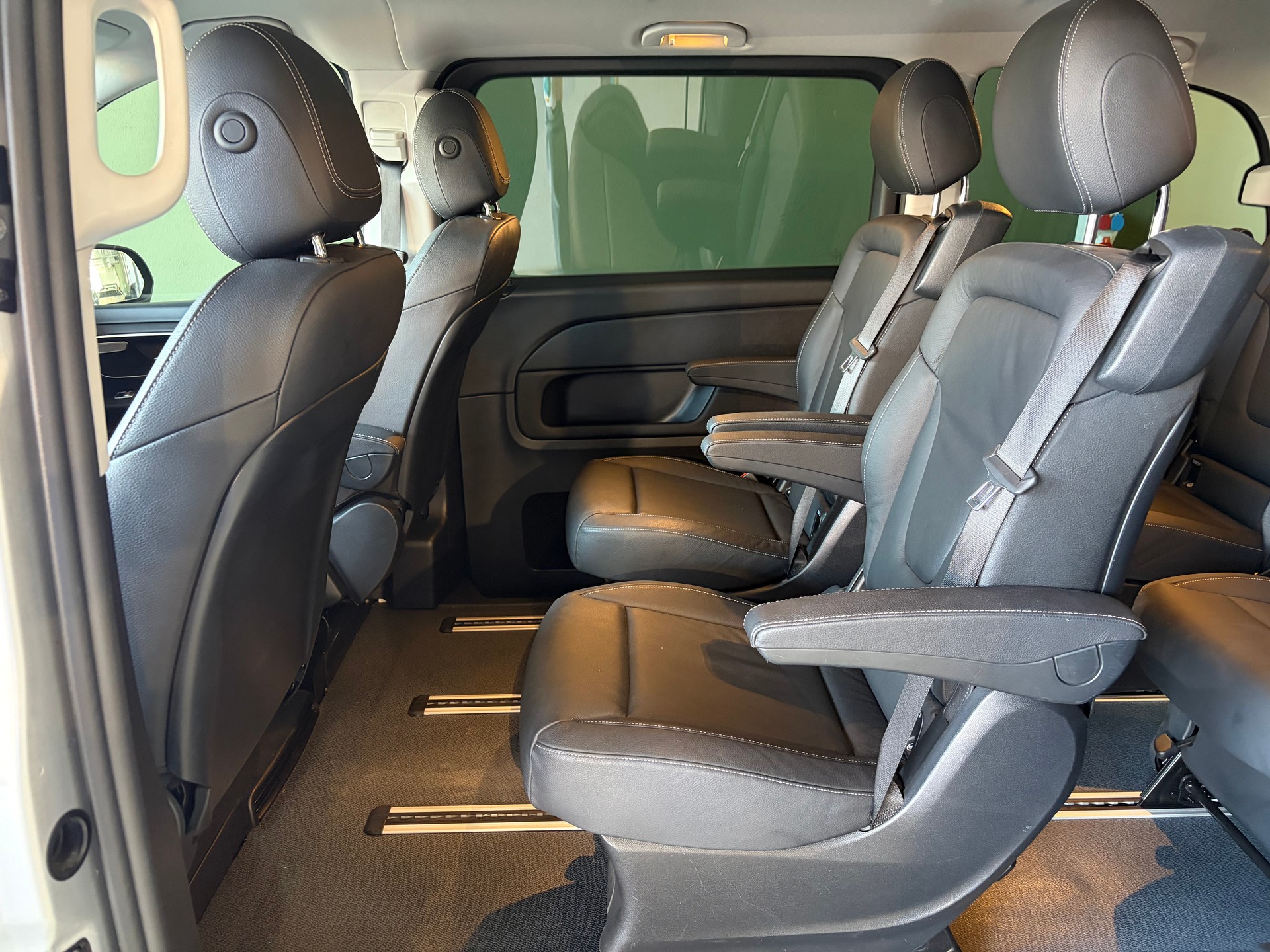 MERCEDES-BENZ V 250 d Kompakt 9G-Tronic *Ab MFK*STANDHEIZUNG*ANHÄNGERKUPPLUNG*-image-6