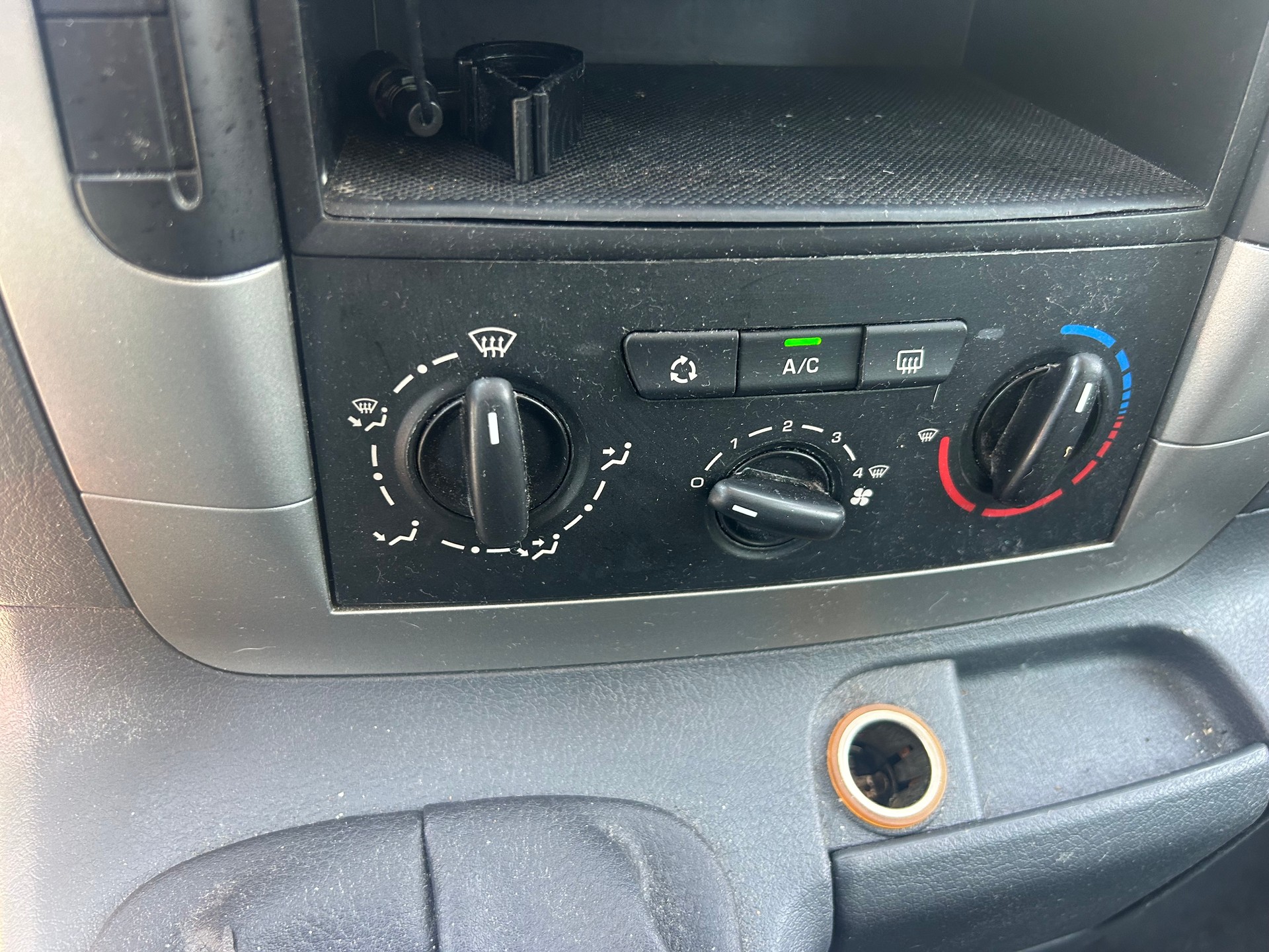 CITROEN Jumpy 2.0 HDi L1H1-image-10