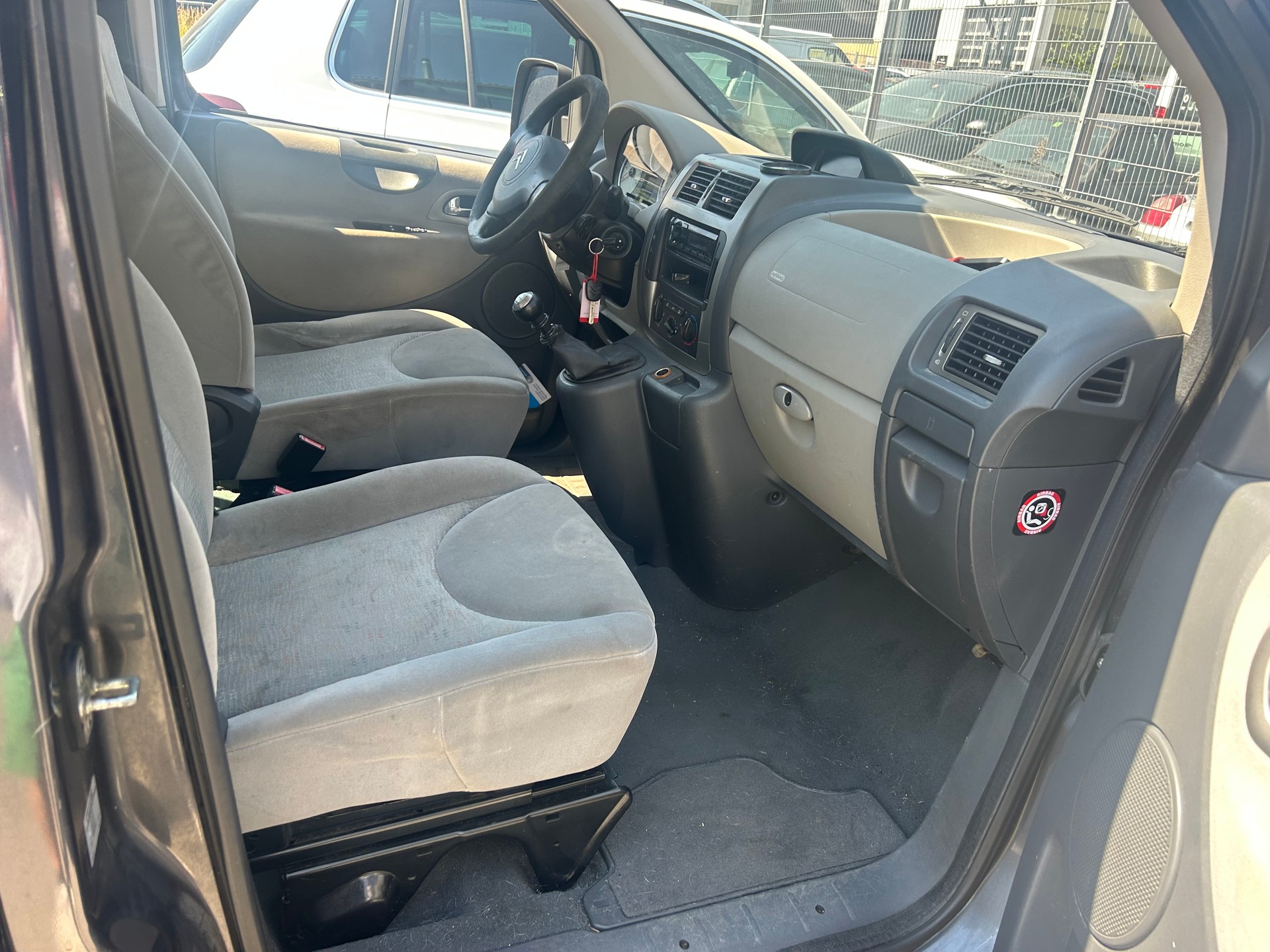 CITROEN Jumpy 2.0 HDi L1H1-image-5
