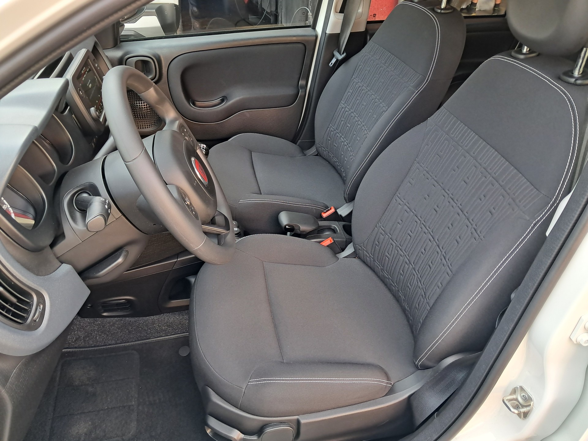 FIAT Panda 1.0 MHEV City Life-image-6