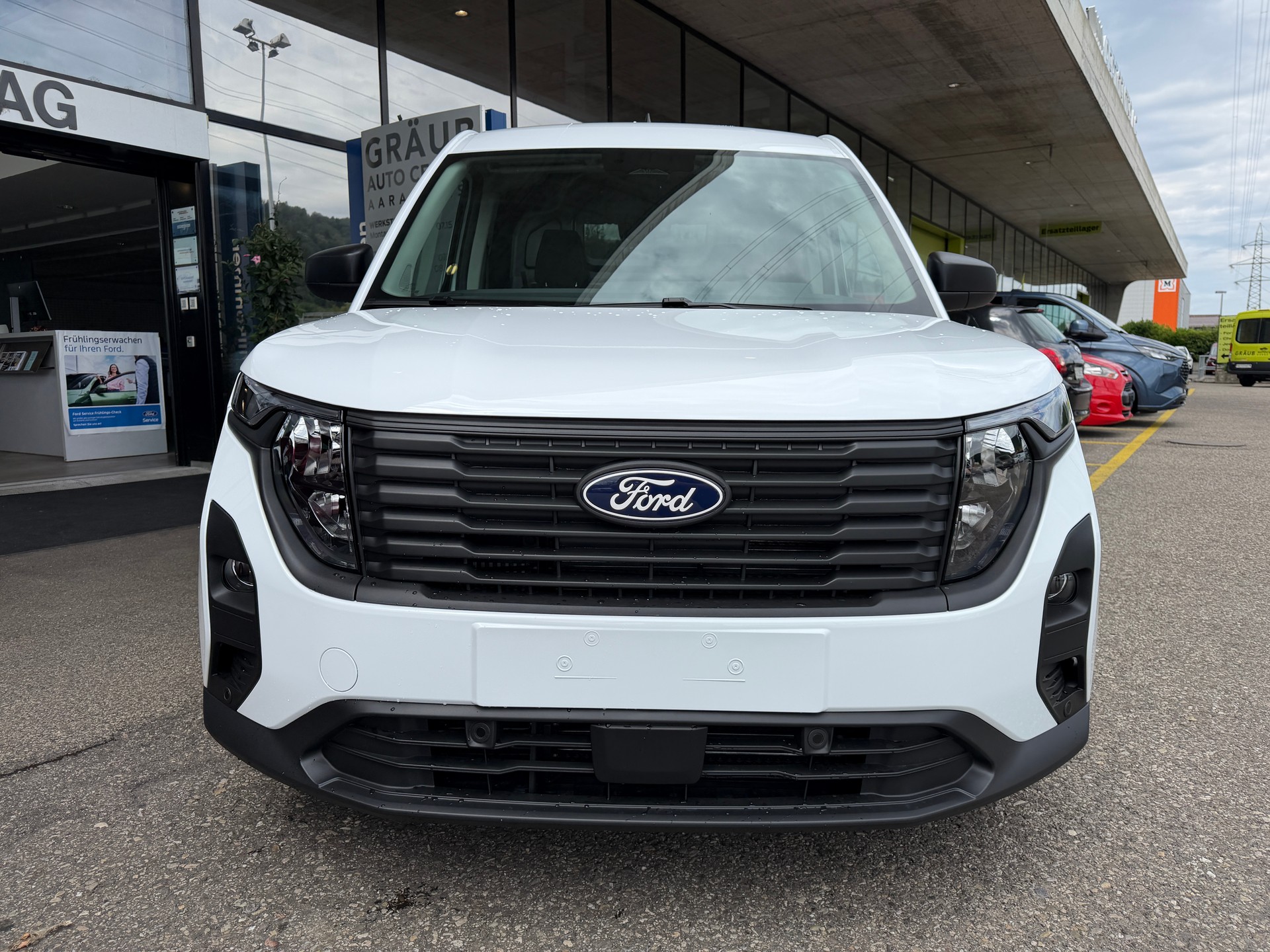 FORD Transit Courier Van 1.0 EcoBoost Trend Automat-image-1