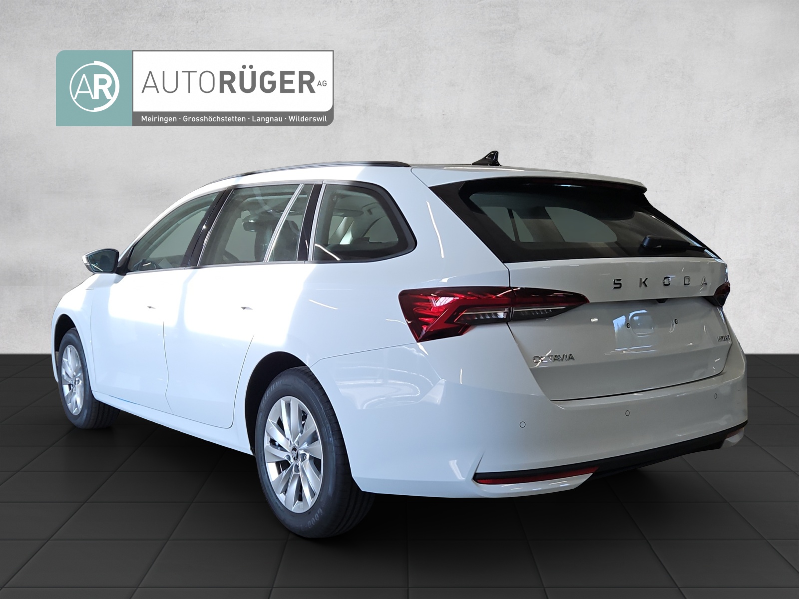 SKODA Octavia Combi 1.5 TSI mHEV DSG Selection-image-3