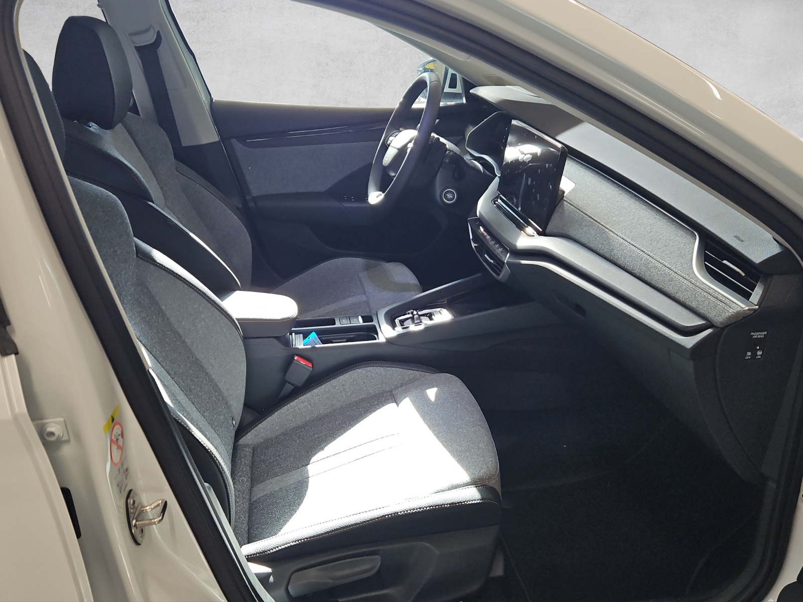 SKODA Octavia Combi 1.5 TSI mHEV DSG Selection-image-12