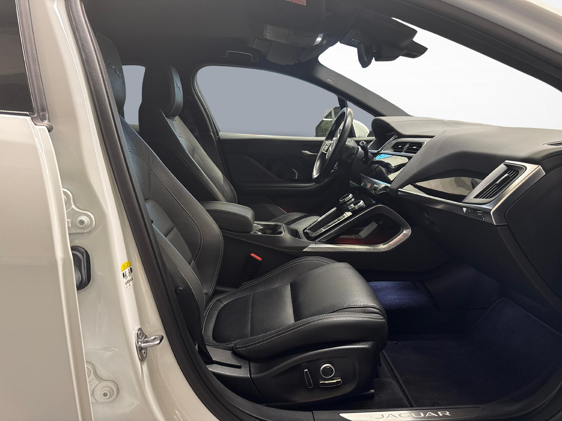 JAGUAR I-Pace EV400 SE AWD - Pneumatici invernali inclusi-image-9