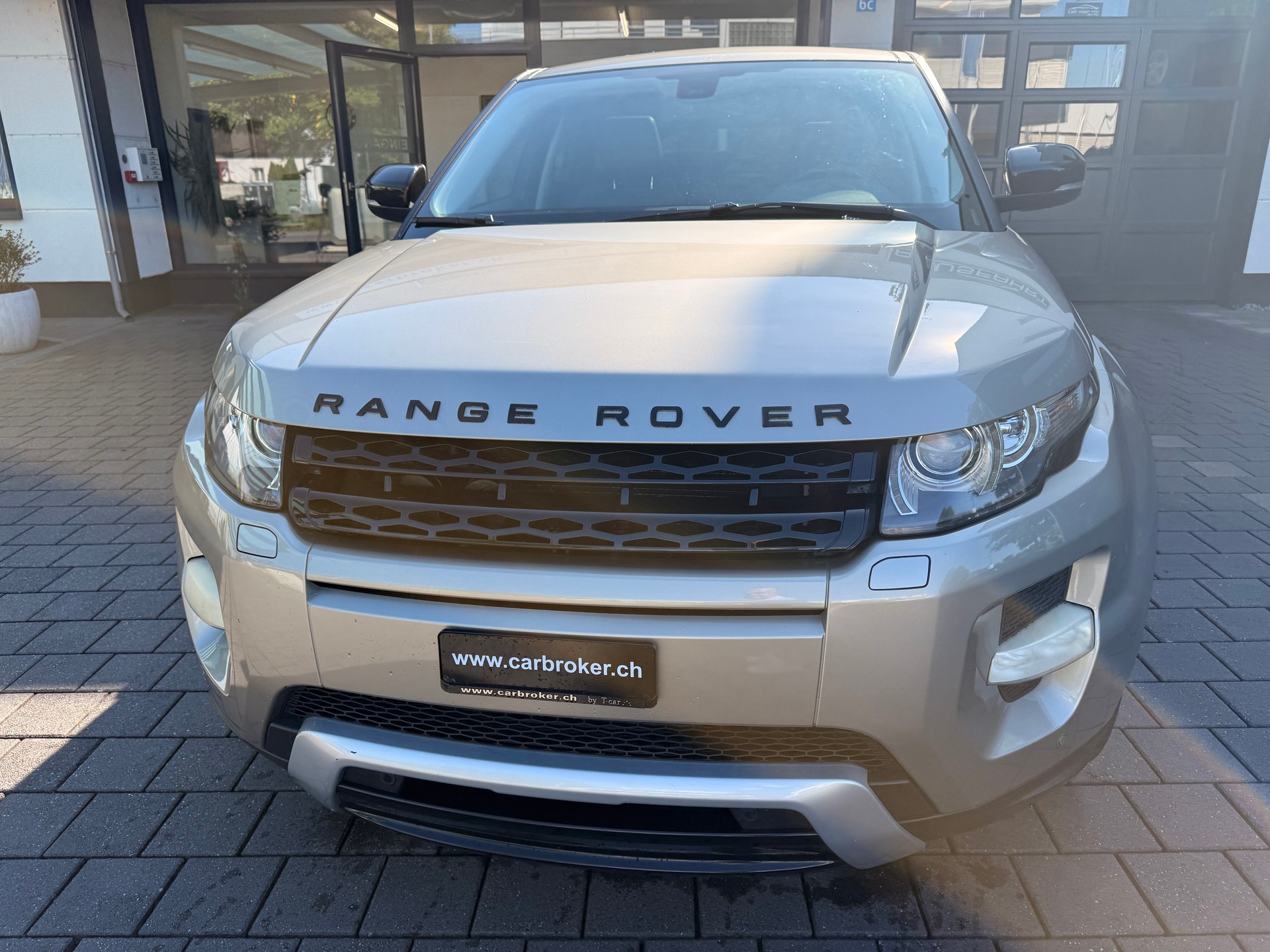 LAND ROVER Range Rover Evoque 2.0 Si4 Dynamic AT6-image-3