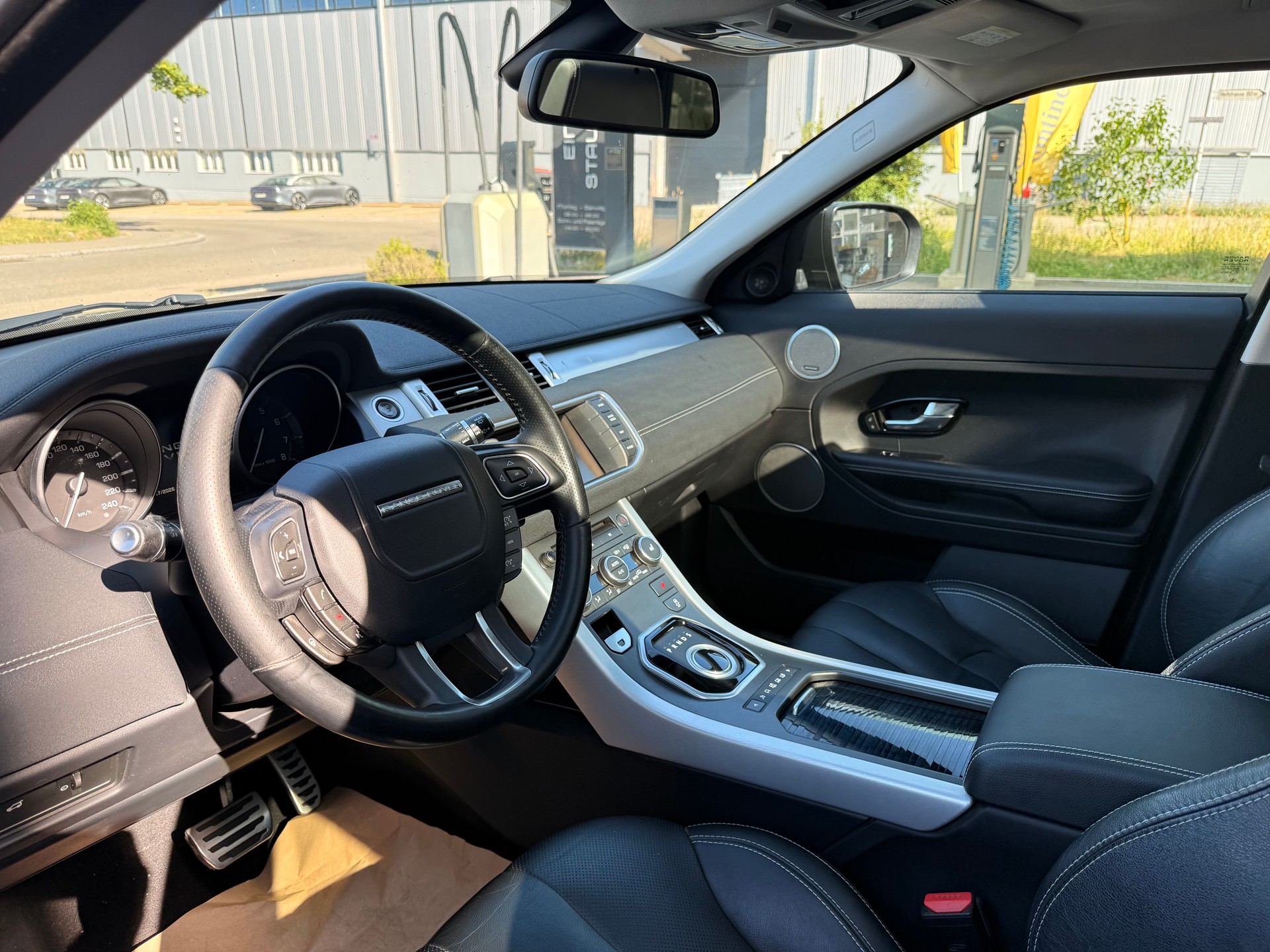 LAND ROVER Range Rover Evoque 2.0 Si4 Dynamic AT6-image-12