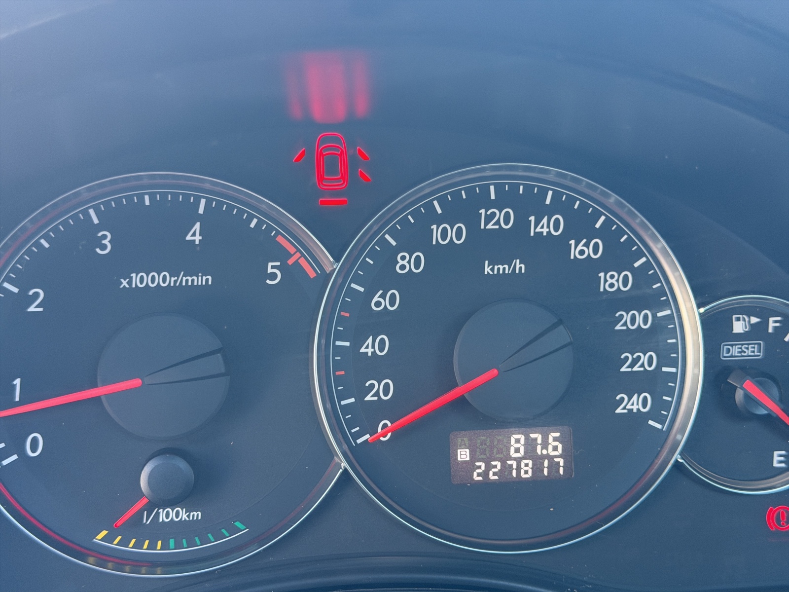 SUBARU Outback 2.0D AWD Limited-image-10