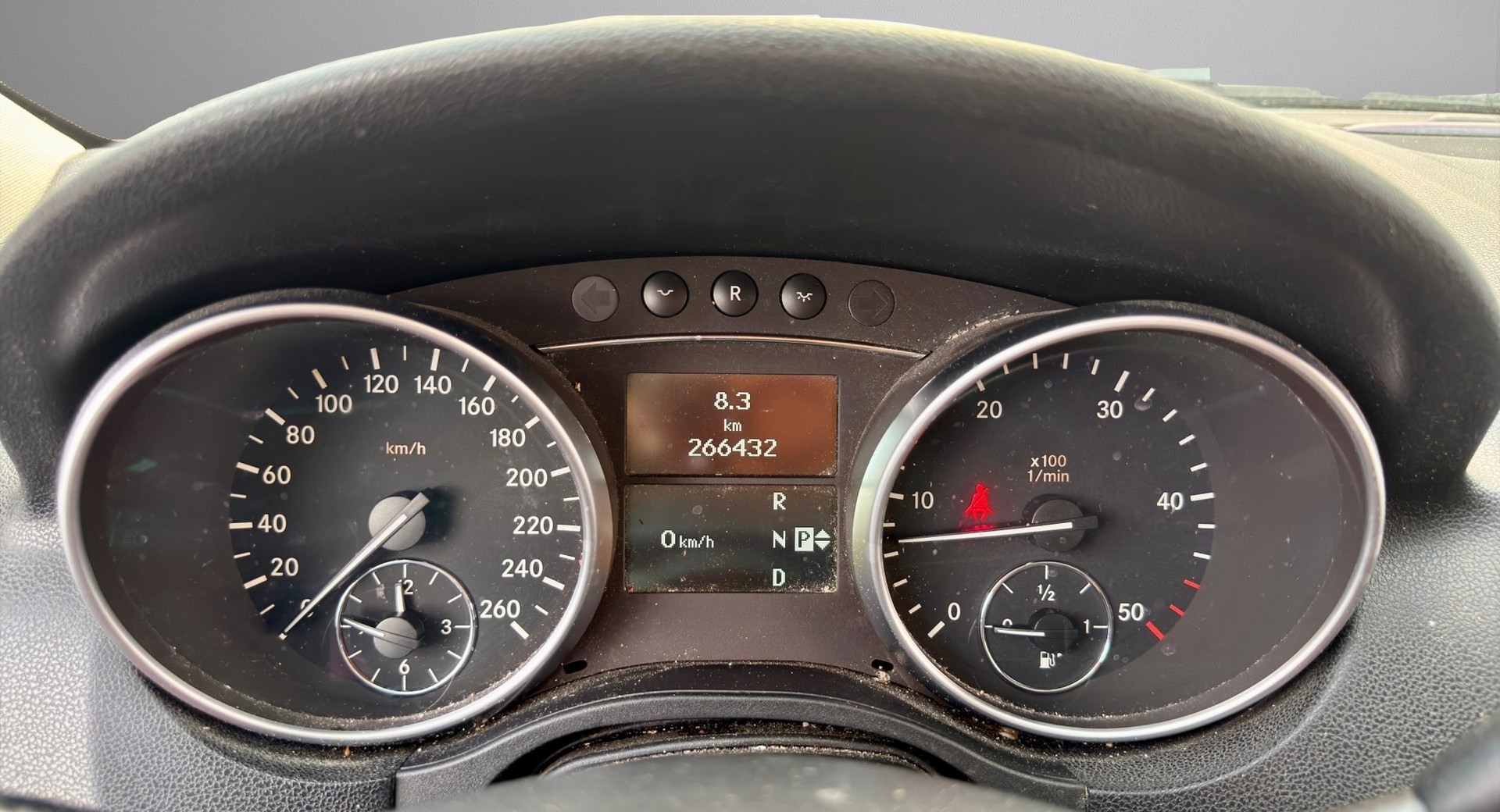 MERCEDES-BENZ ML 320 CDI 4Matic 7G-Tronic AHK 3.5 T-image-21