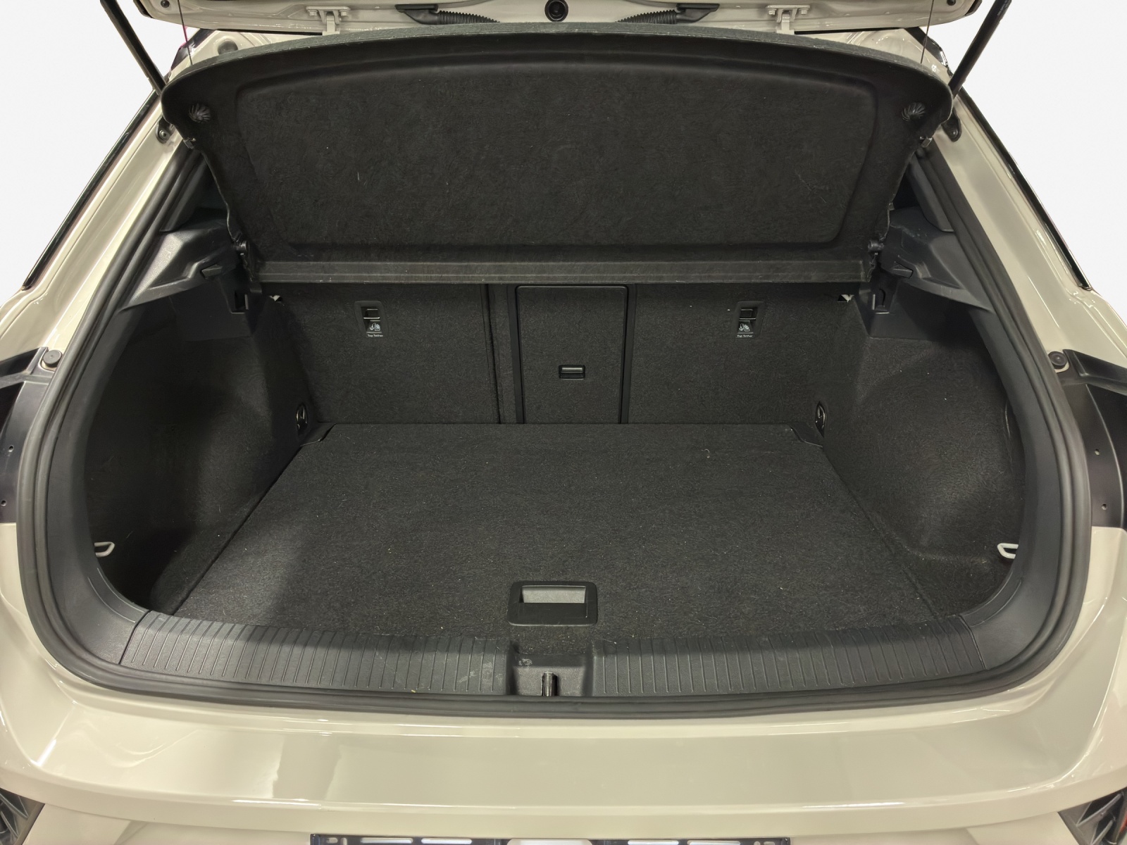 VW T-Roc 1.5 TSI EVO R-Line DSG-image-12