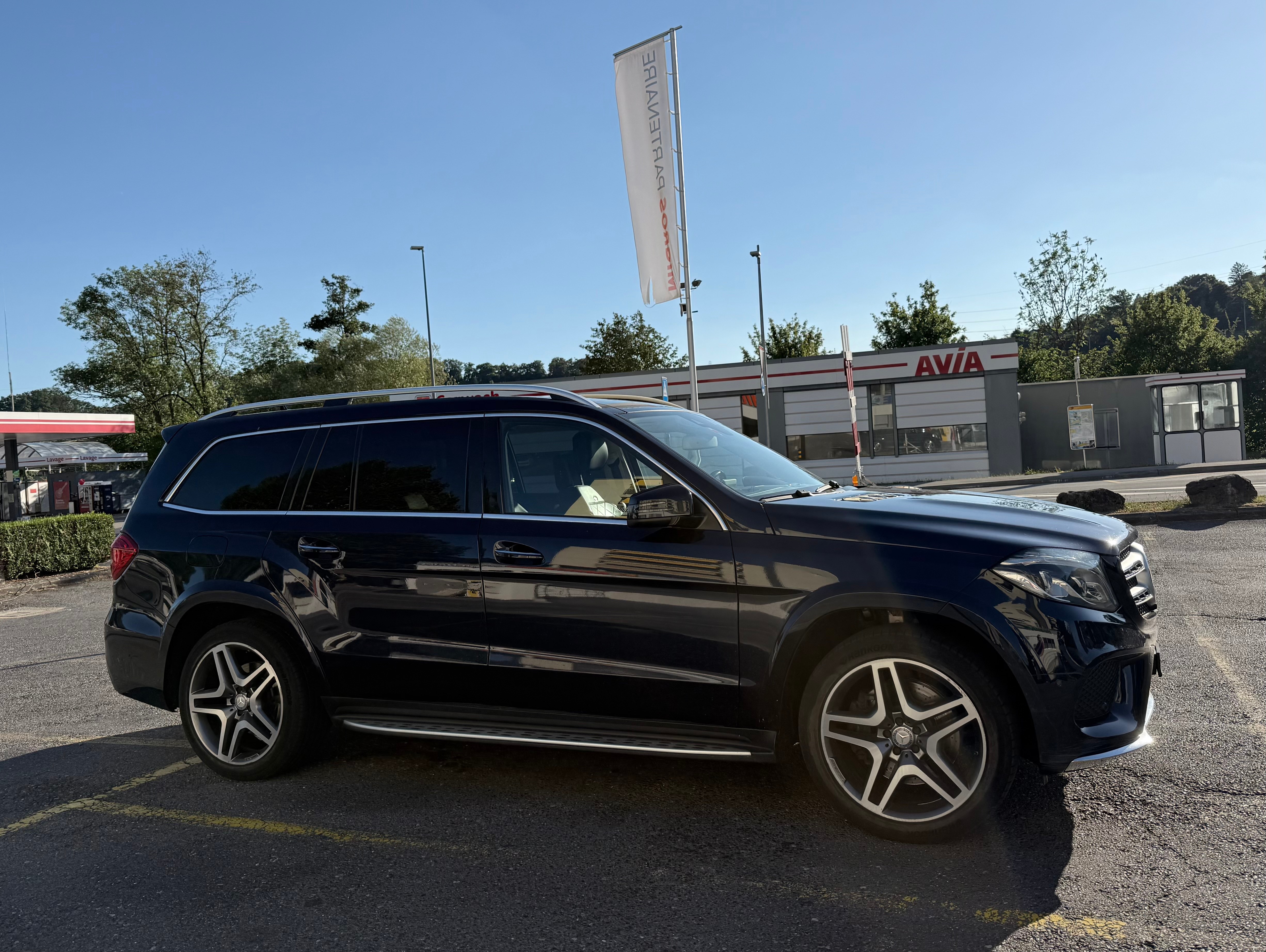 MERCEDES-BENZ GLS 350 d V6 — slika 1