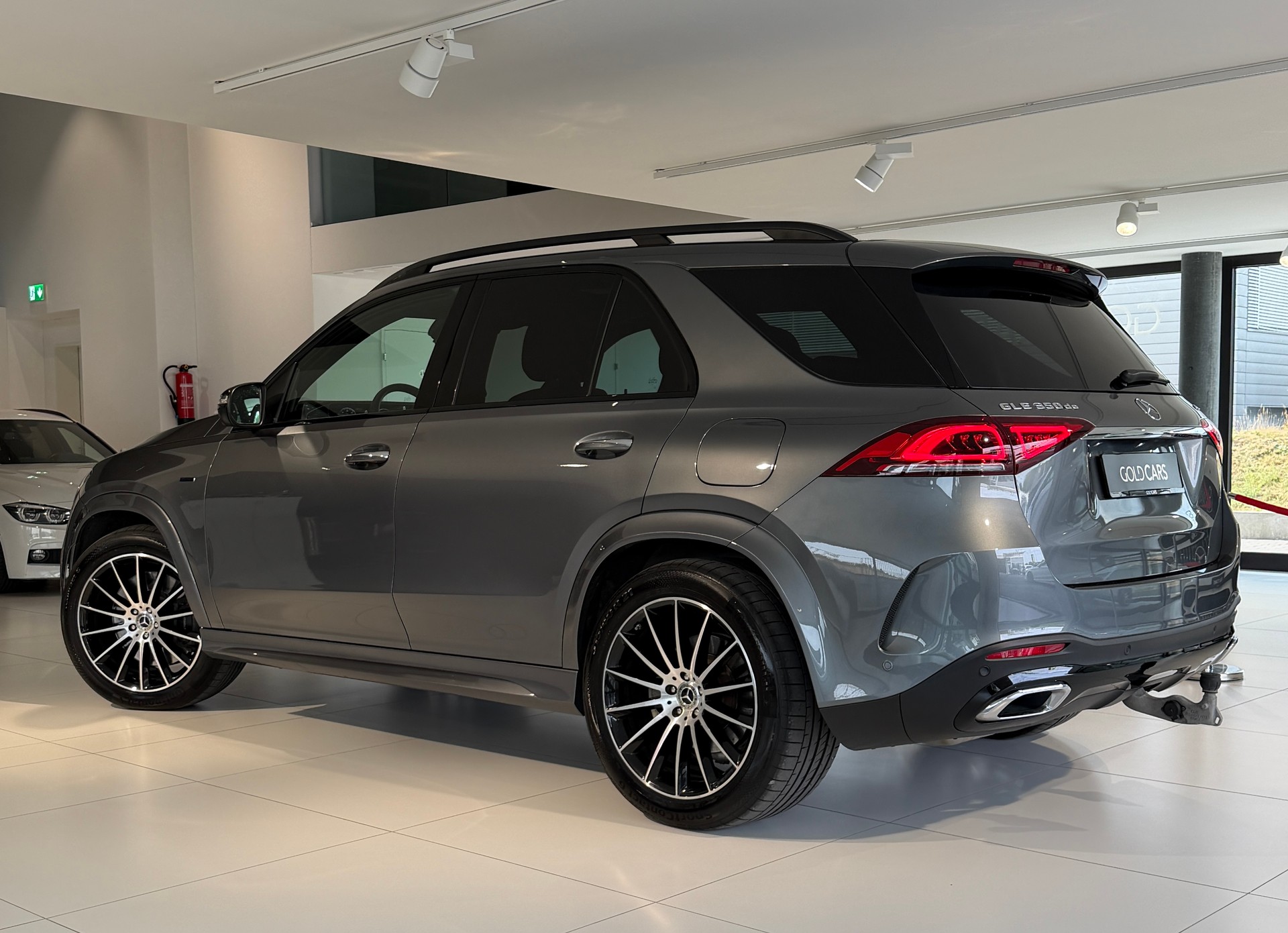 MERCEDES-BENZ GLE 350 de 4Matic AMG Line 9G-Tronic-image-5