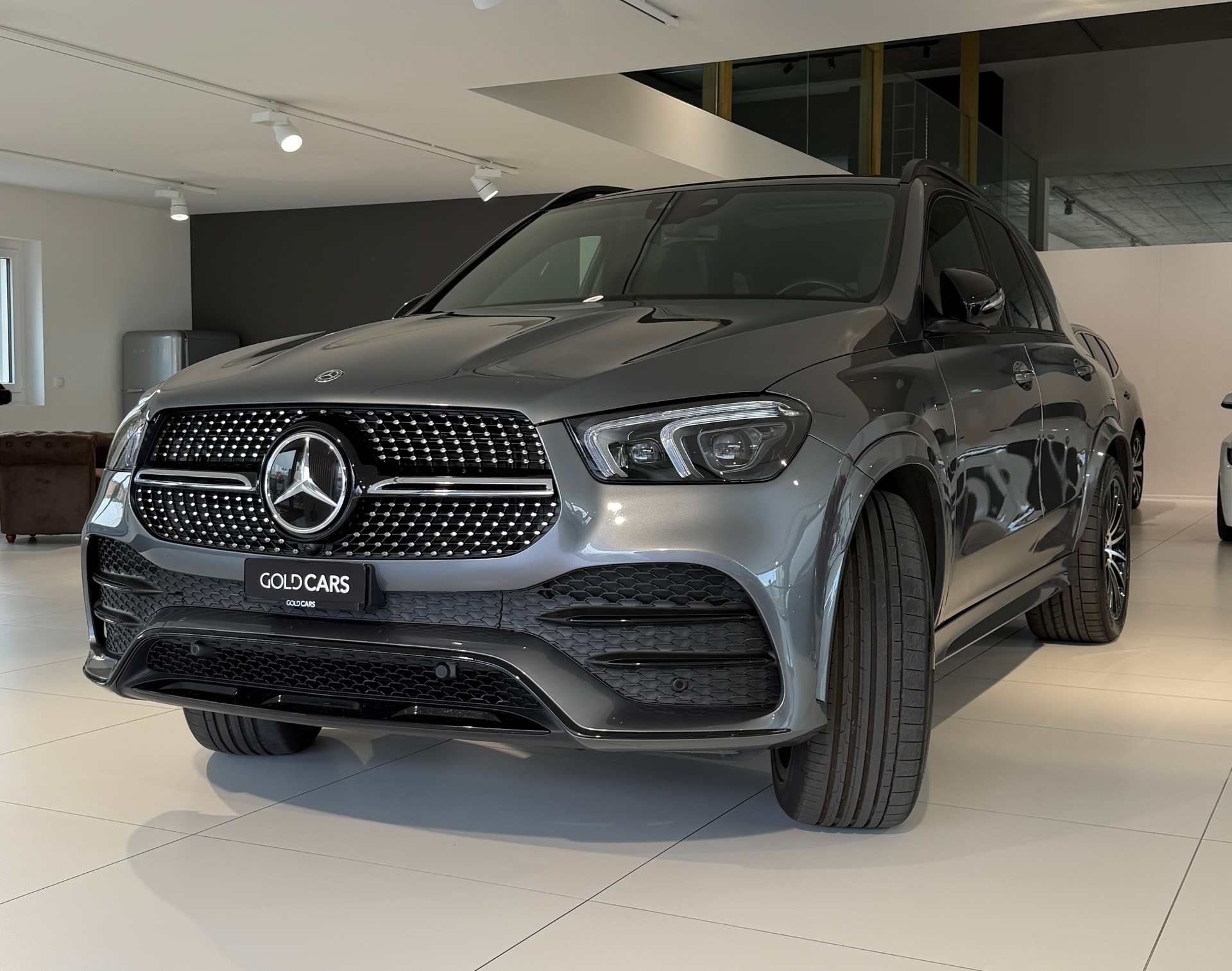 MERCEDES-BENZ GLE 350 de 4Matic AMG Line 9G-Tronic-image-2