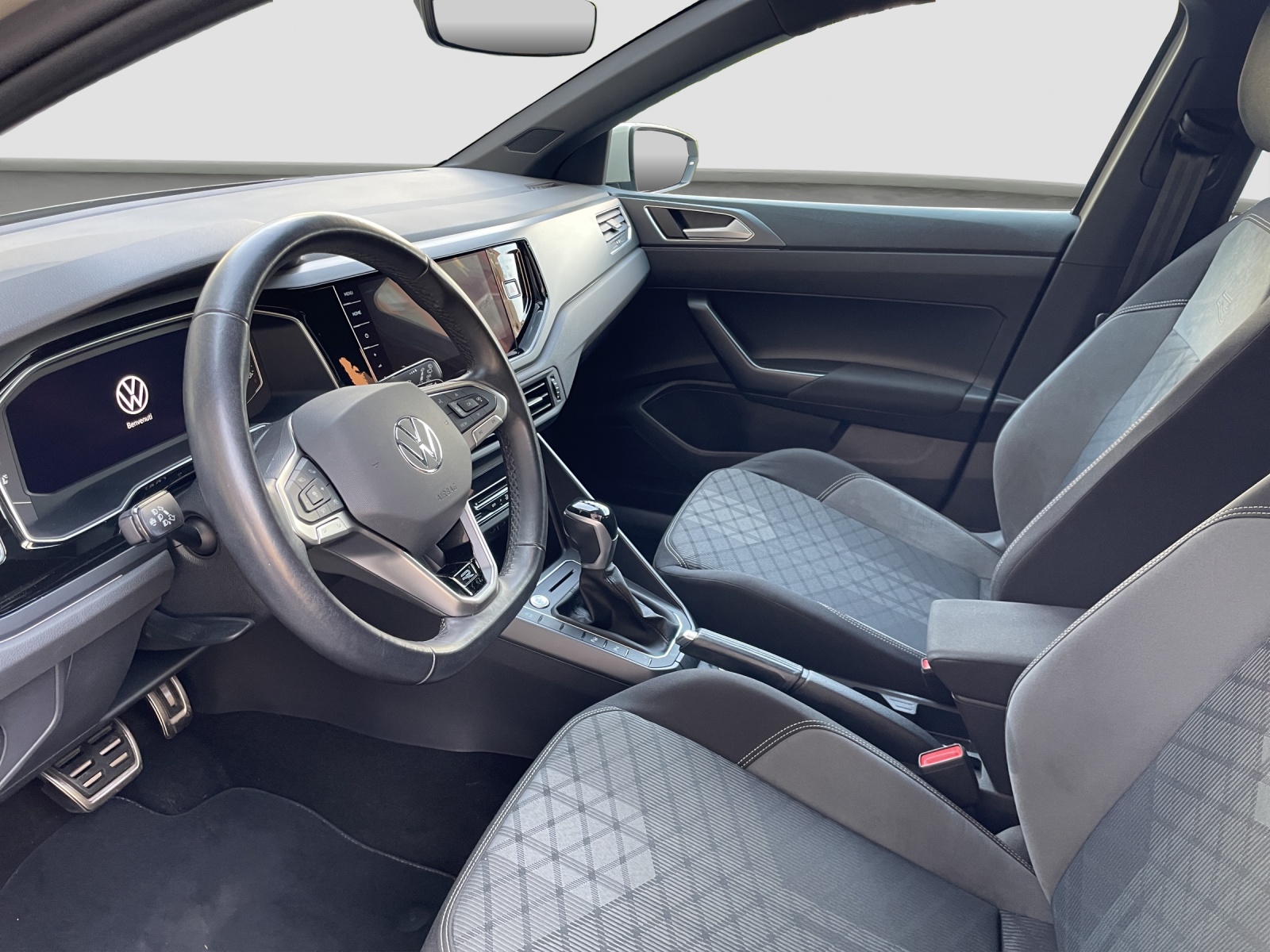 VW Polo 1.0 TSI R-Line DSG-image-7