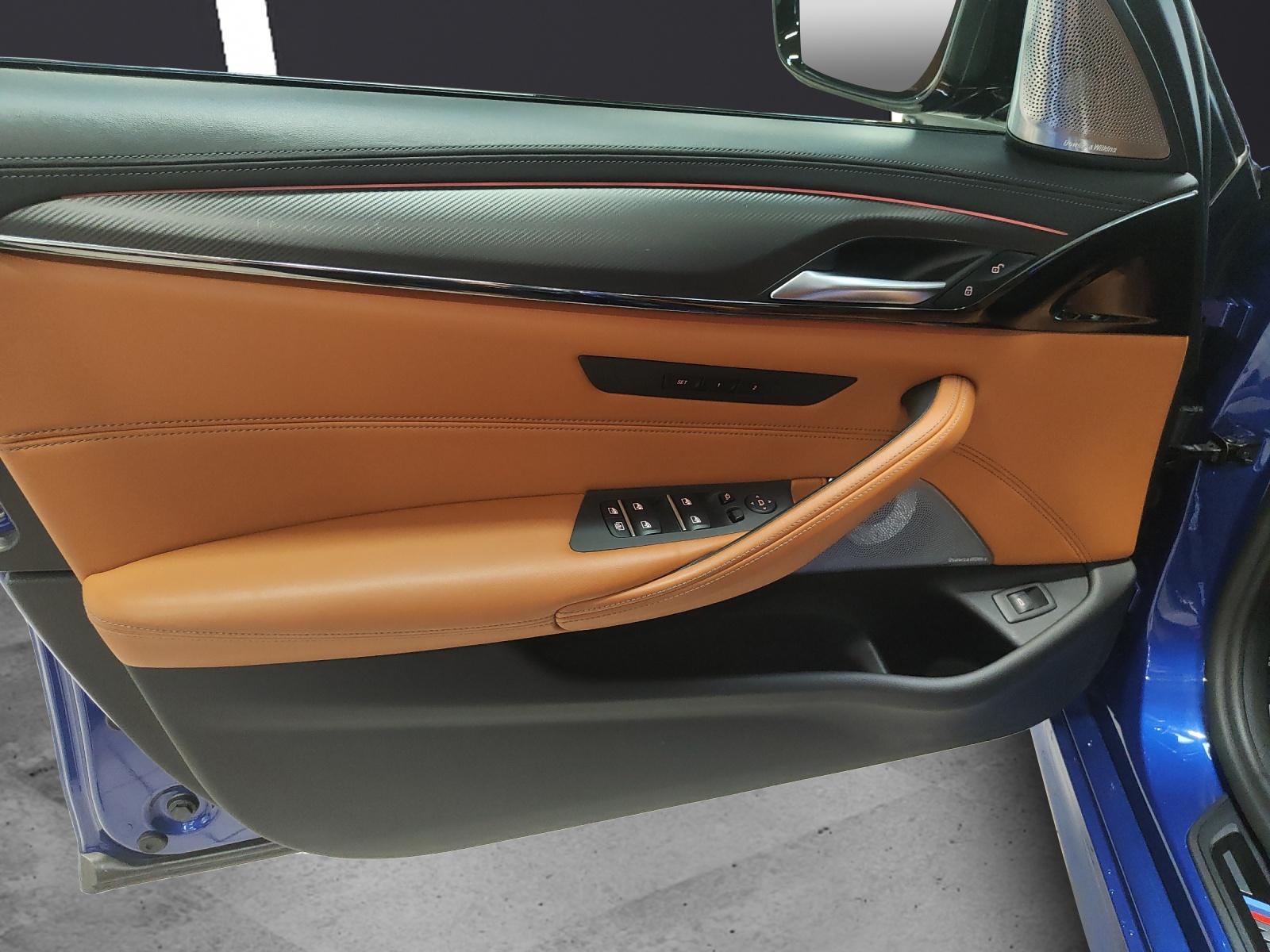 BMW M5 Competition xDrive-image-14