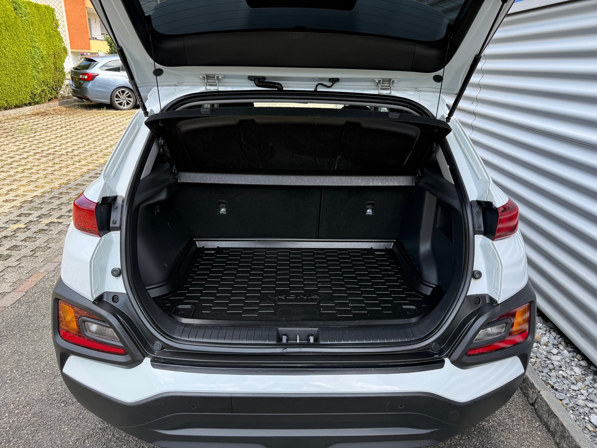 HYUNDAI Kona 1.6 GDi HEV Origo DCT-image-8