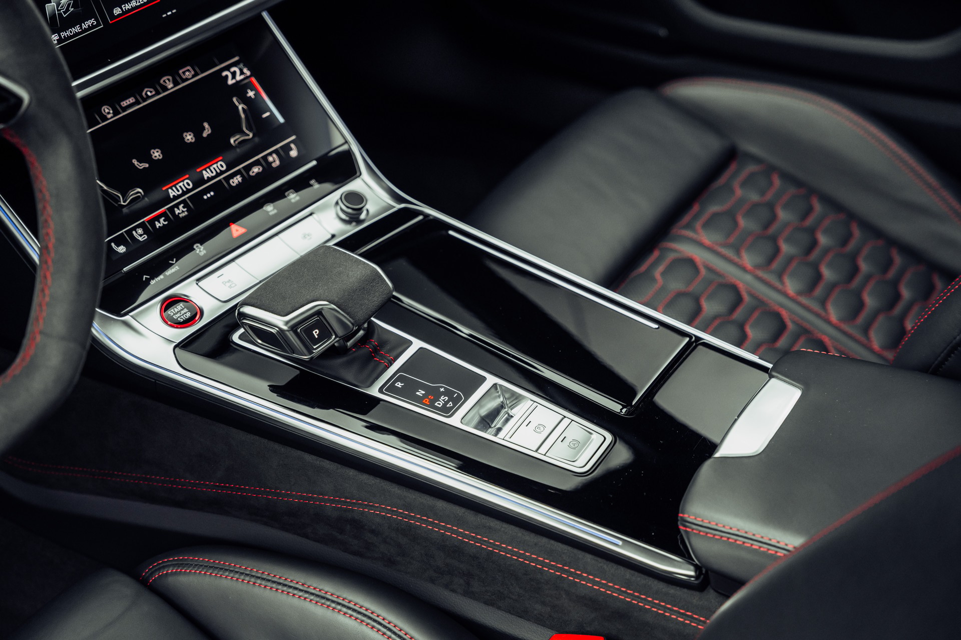 AUDI RS6 Avant 4.0 TFSI V8 quattro APR 719PS-image-12