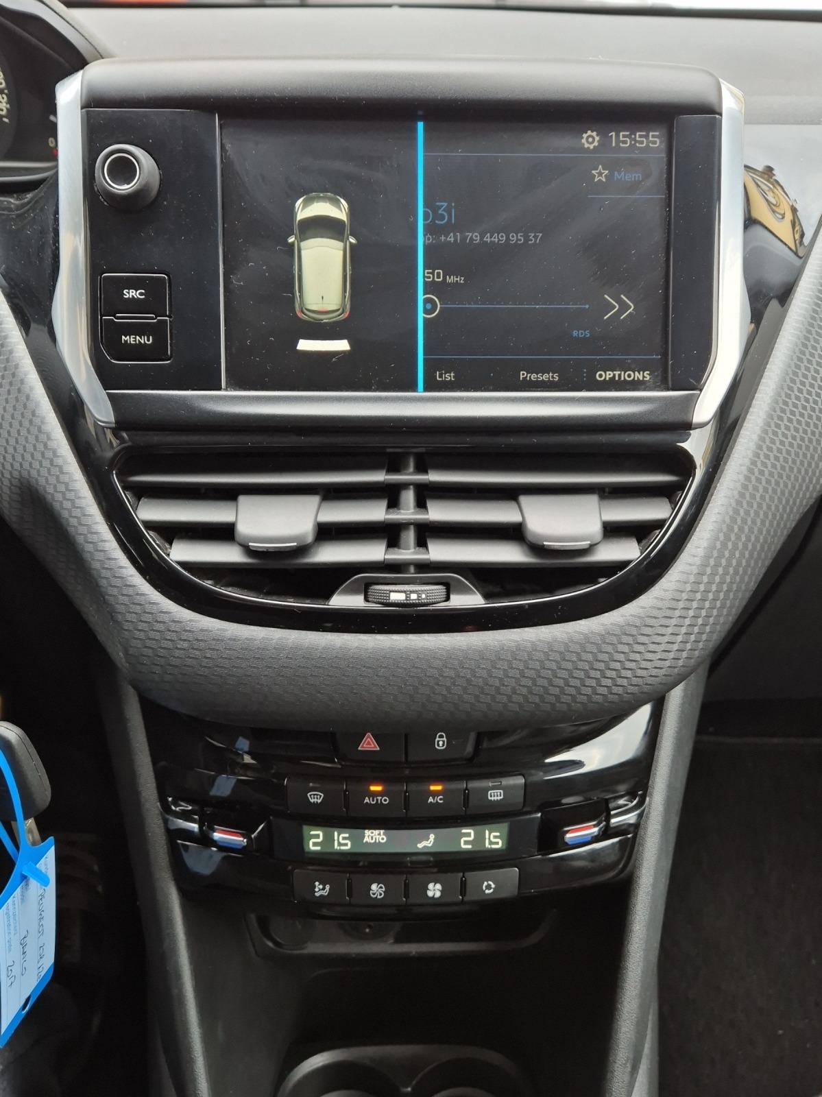 PEUGEOT 208 1.2 PureTech GT Line-image-12