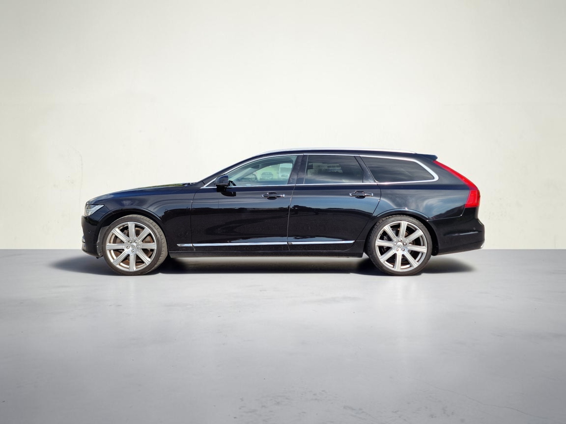 VOLVO V90 T6 AWD Inscription Geartronic 8xAlu 12Mt Gara-image-0