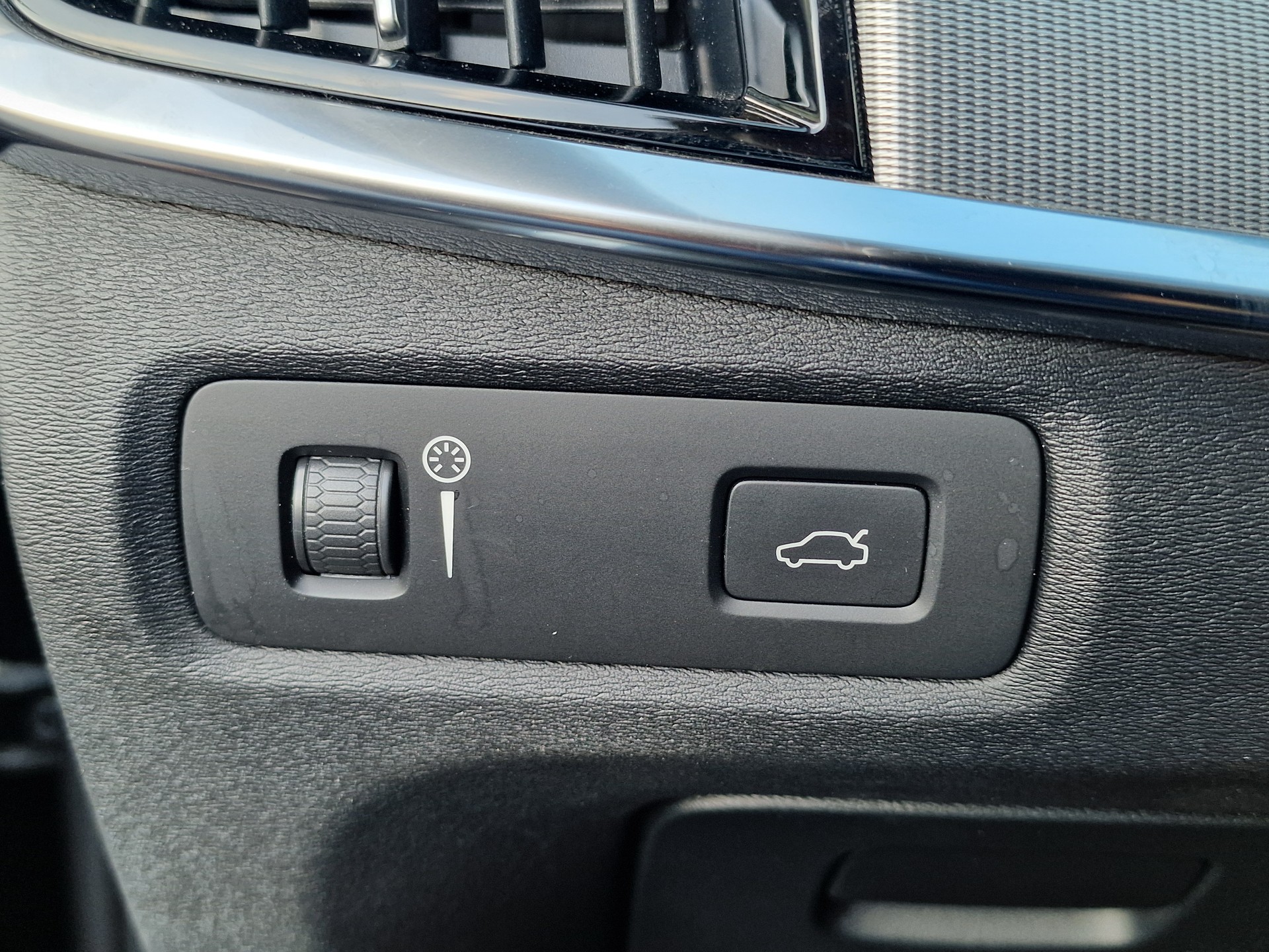 VOLVO V90 T6 AWD Inscription Geartronic 8xAlu 12Mt Gara-image-23