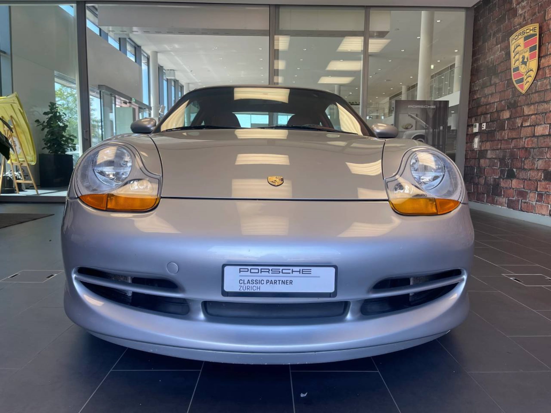 PORSCHE 911 Carrera Coupé-image-1