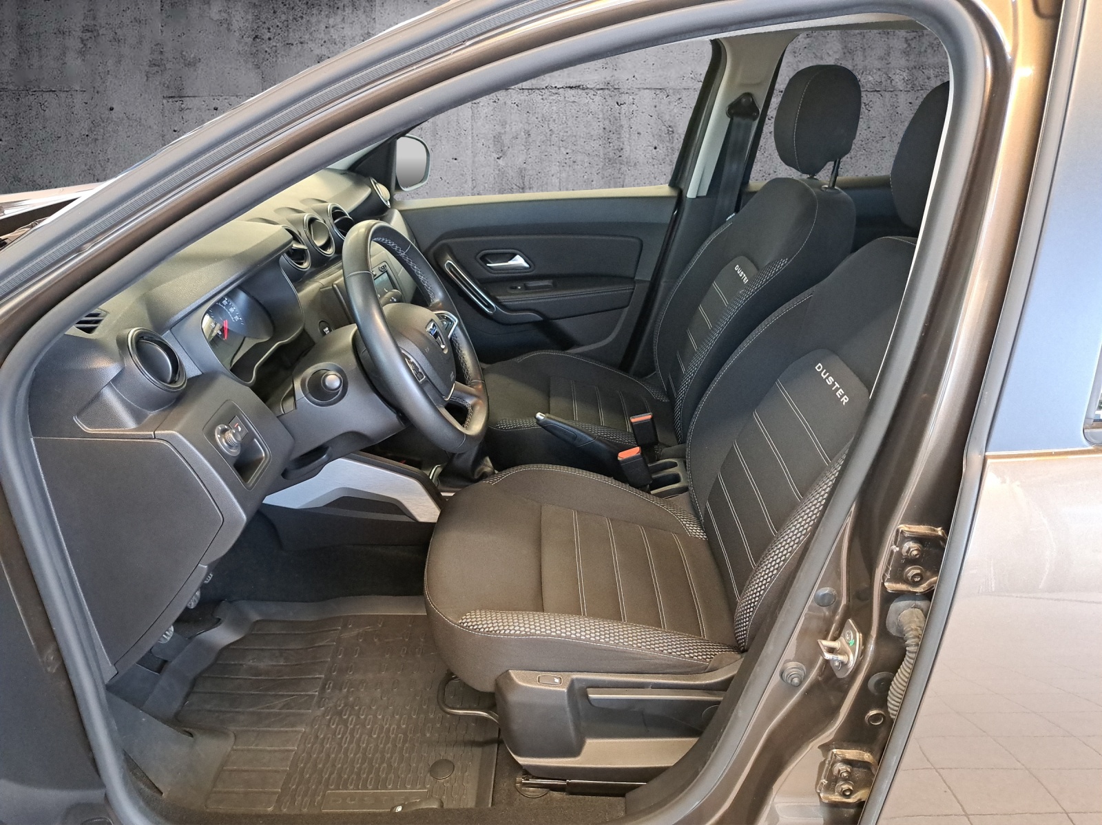 DACIA Duster 1.3 TCe 150 Prestige-image-9