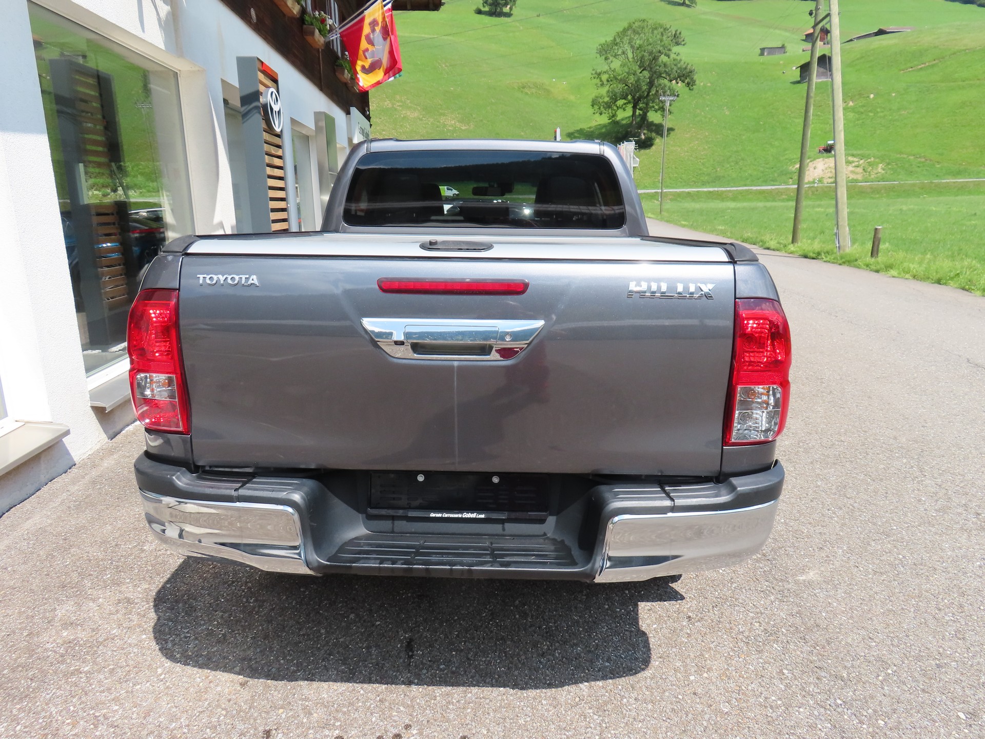 TOYOTA Hilux Double Cab.-Pick-up 2.4 D-4D 170 Sol Premium-image-4