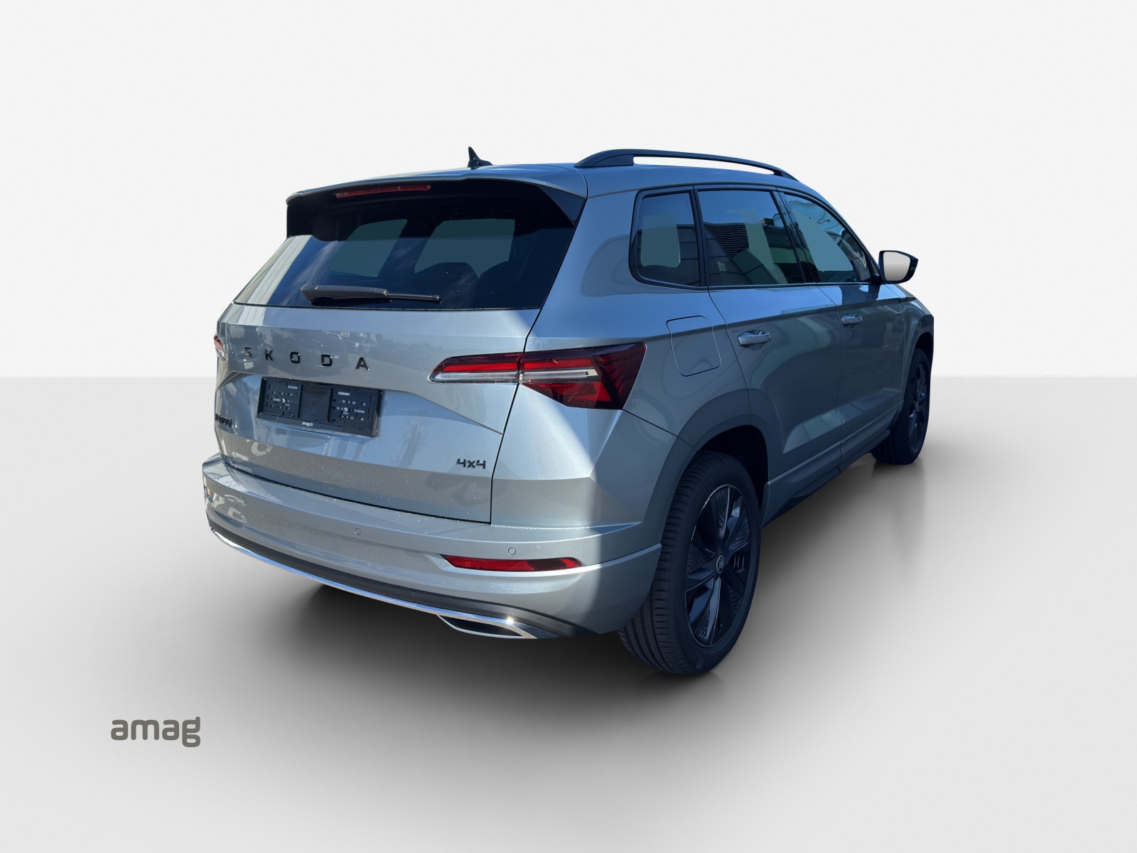 SKODA Karoq 2.0 TSI SportLine 4x4 DSG-image-4