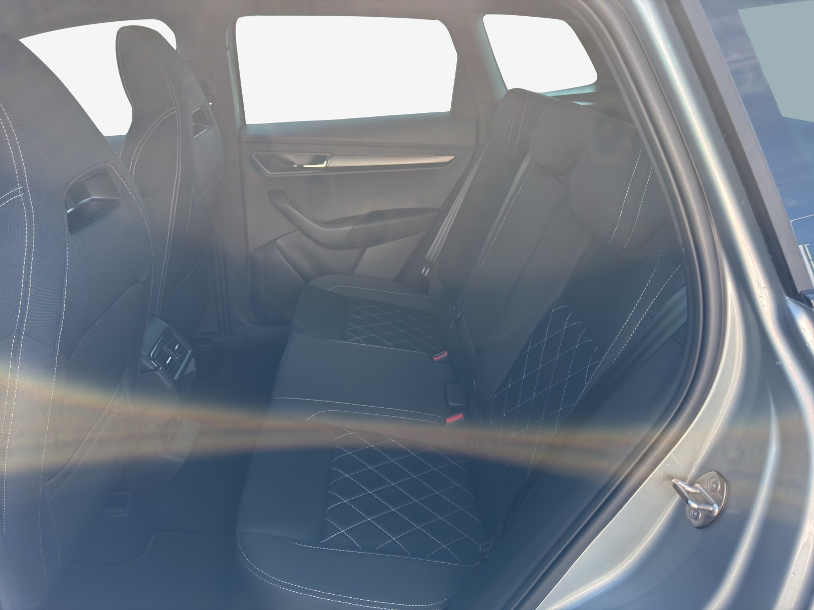 SKODA Karoq 2.0 TSI SportLine 4x4 DSG-image-11