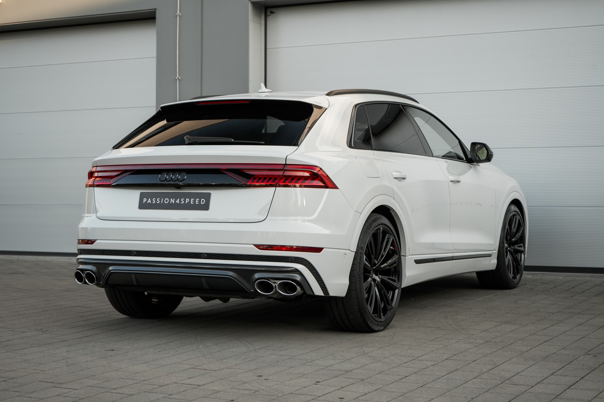 AUDI SQ8 Competition TFSI quattro tiptronic-image-4