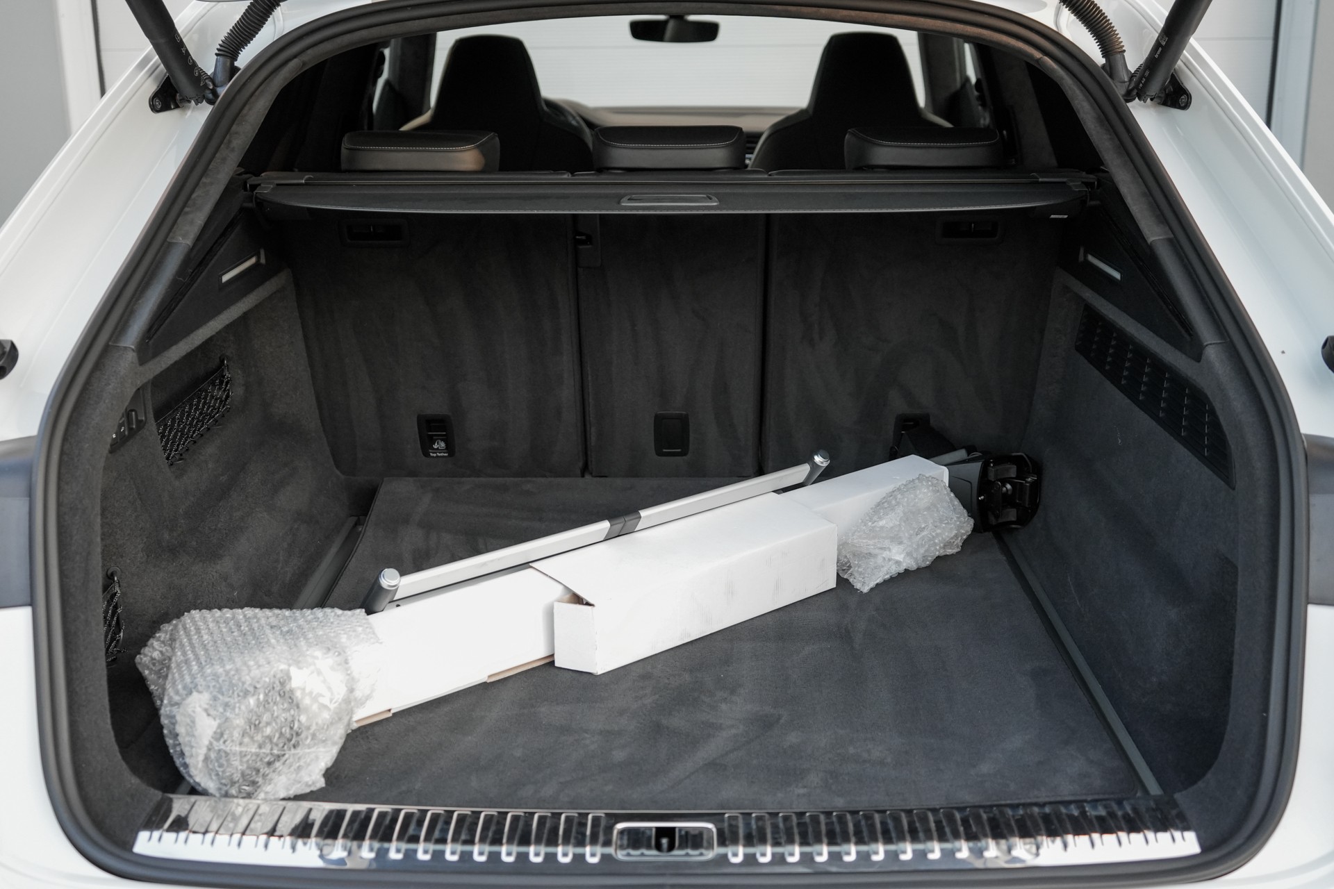 AUDI SQ8 Competition TFSI quattro tiptronic-image-29