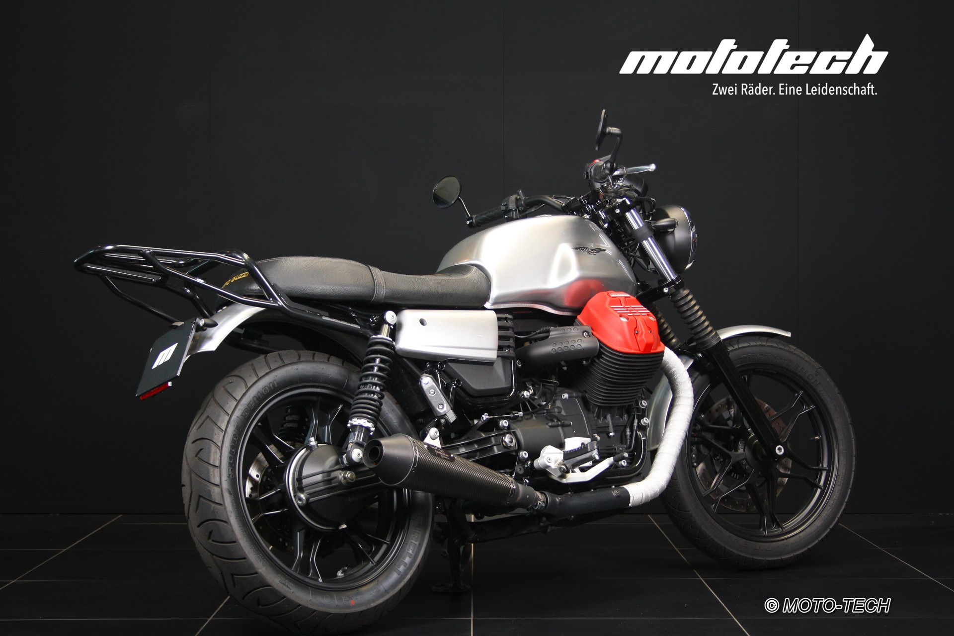 MOTO GUZZI V7 III Stone 750 ABS-showroom-element-2