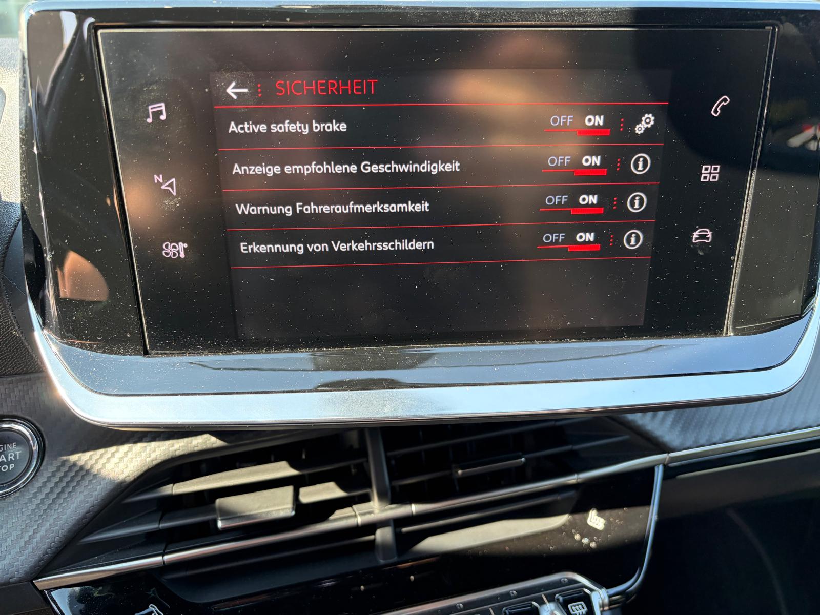 PEUGEOT 2008 1.2 PureTech 130 GT-image-12
