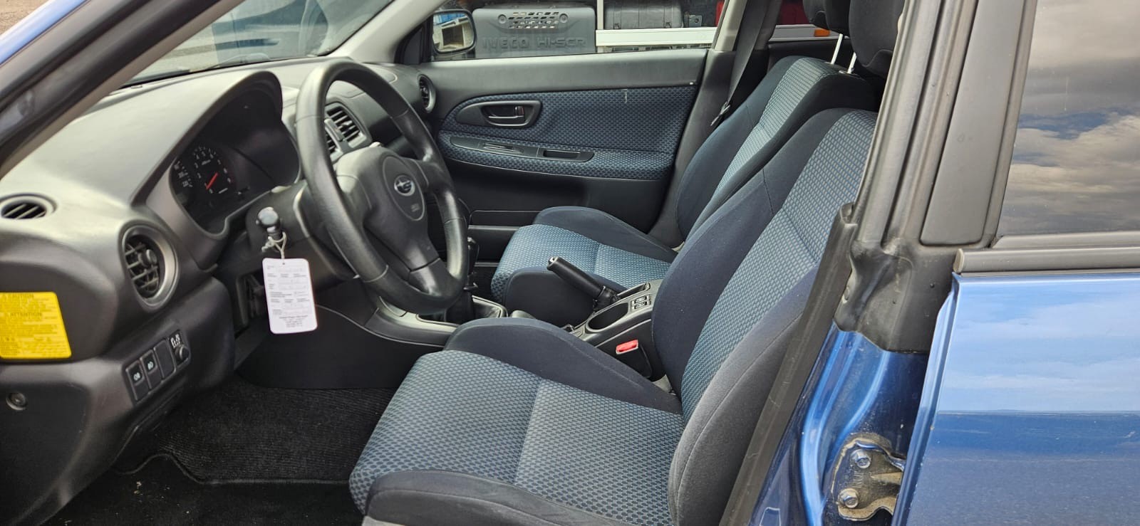 SUBARU Impreza 1.5R Swiss De Luxe-image-4