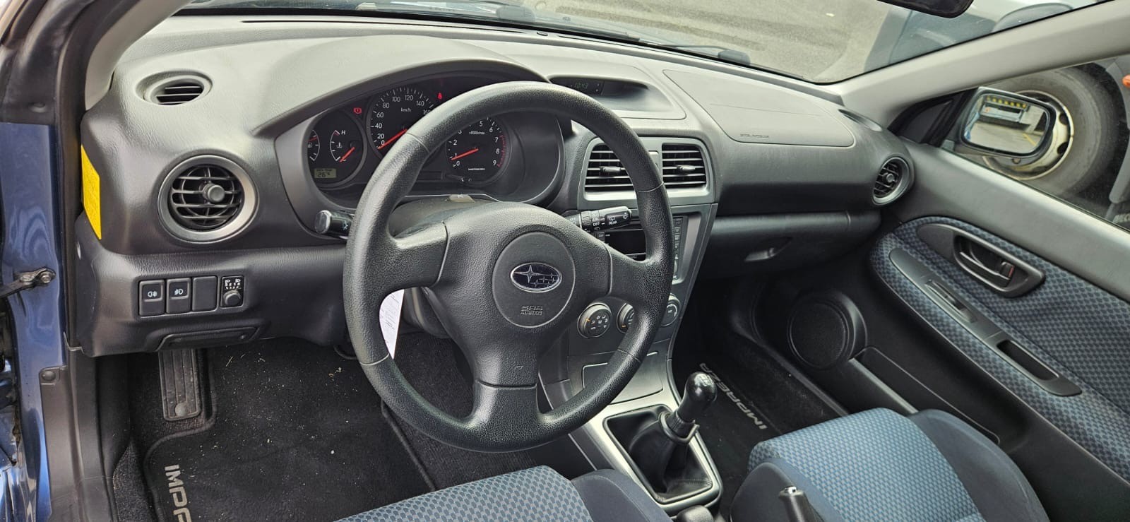 SUBARU Impreza 1.5R Swiss De Luxe-image-1