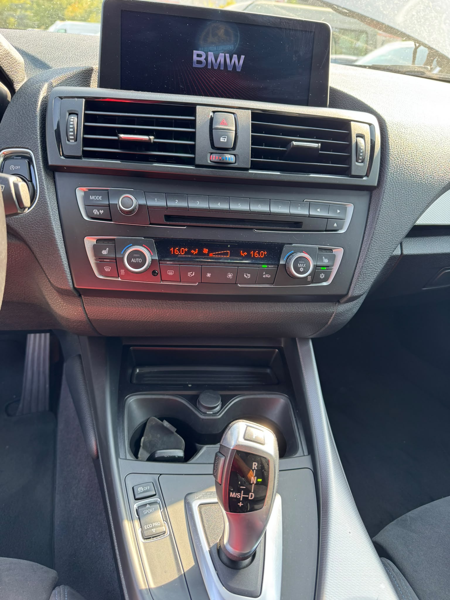 BMW 118i Sport Line Steptronic-image-9