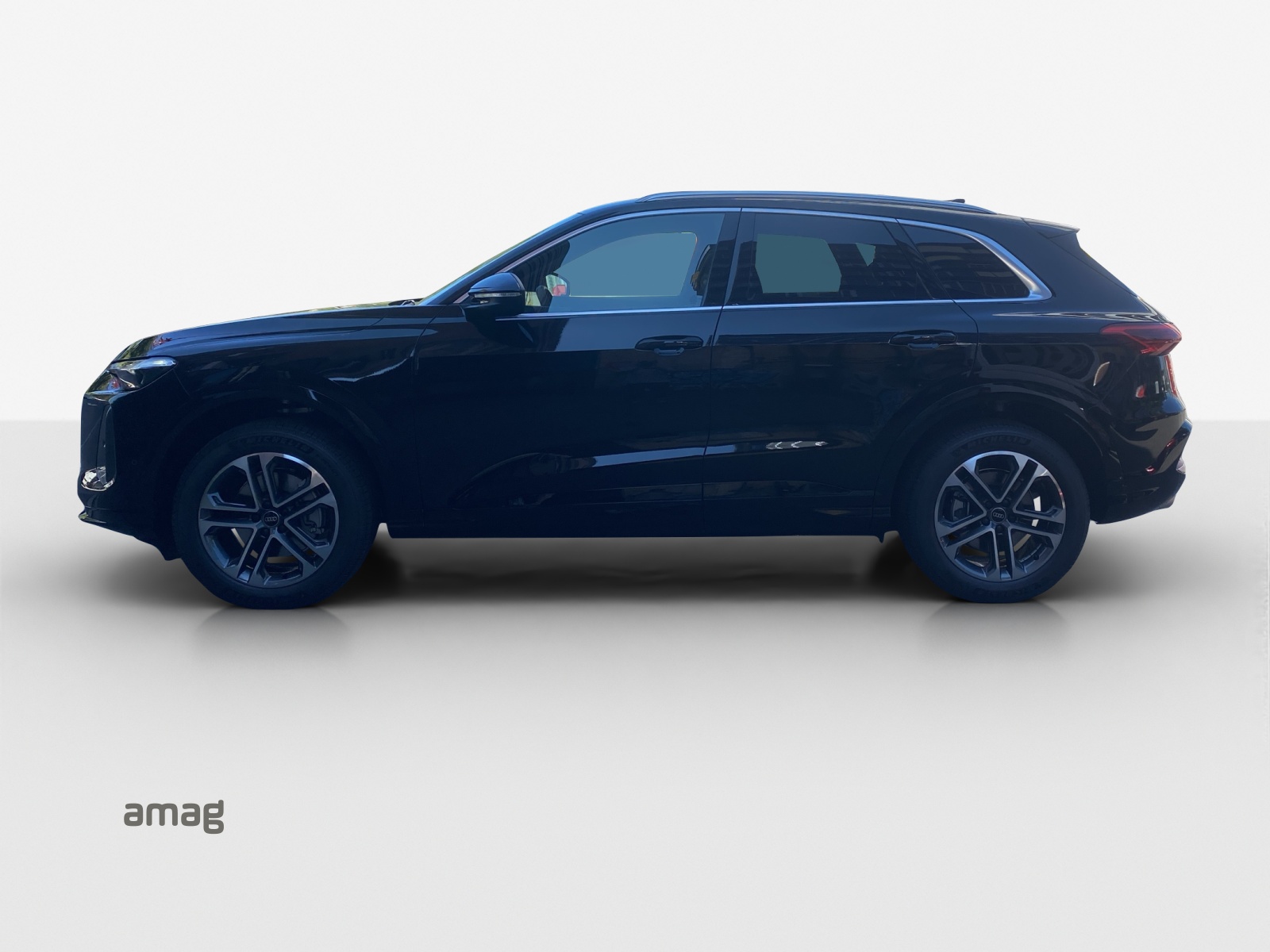 AUDI Q5 TDI quattro 150 kW S-tronic-image-1