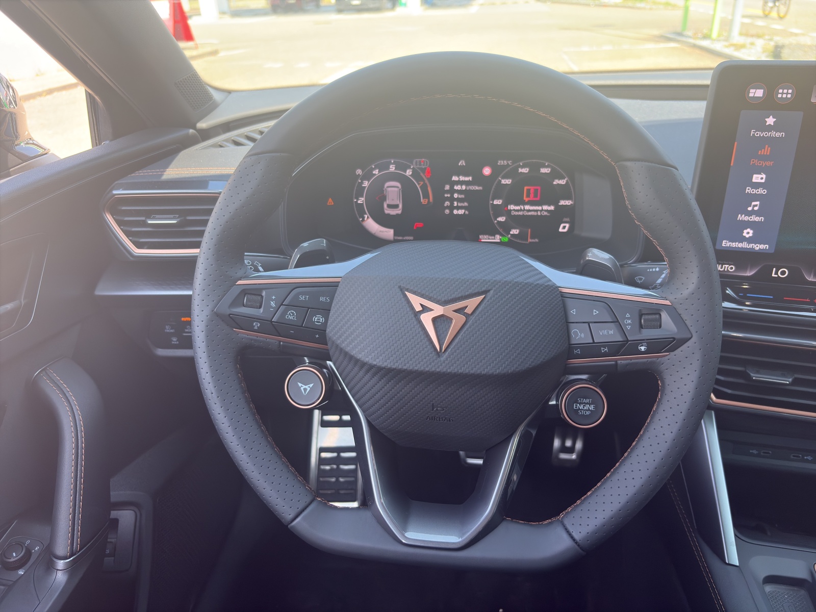 CUPRA Leon ST 2.0 TSI 333 VZ 4Drive DSG-image-11