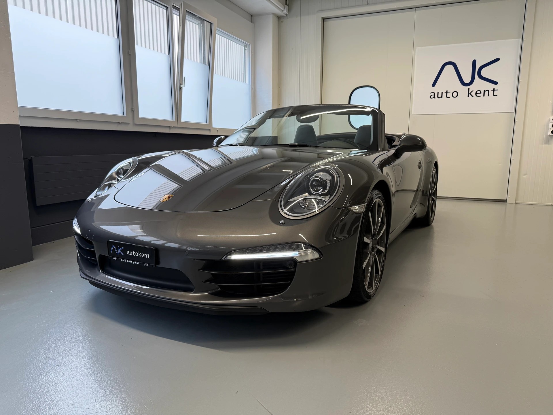 PORSCHE 911 Cabrio Carrera S PDK-image-0