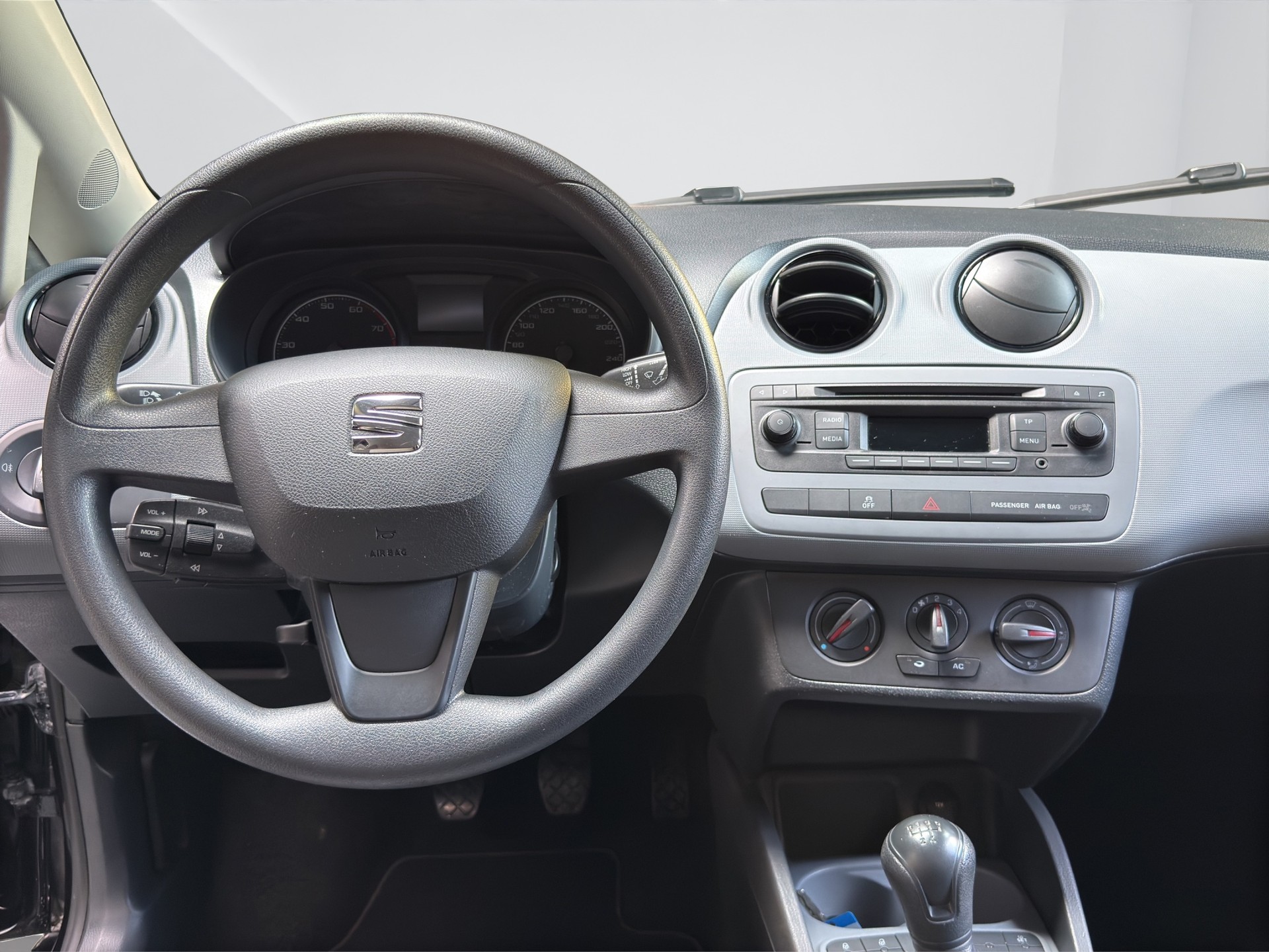 SEAT Ibiza SC 1.2 TSI Style-image-11